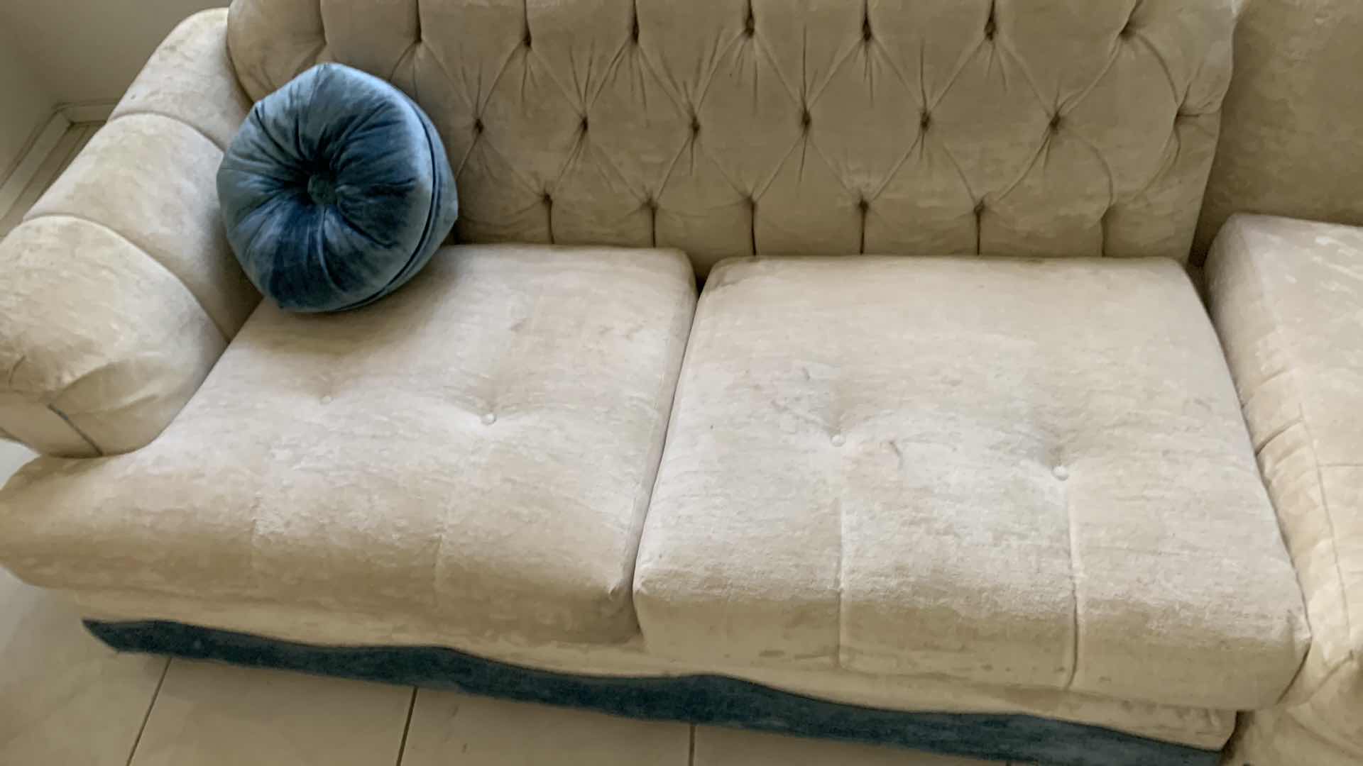 Photo 1 of GAINES SECTIONAL SOFA BEIGE W BLUE ACCENT VELOUR UPHOLSTERY