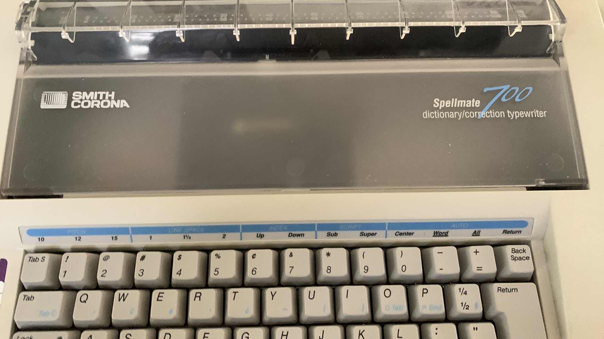 Photo 1 of SMITH CORONA SPELLMATE 700 DICTIONARY/CORRECTION TYPEWRITER