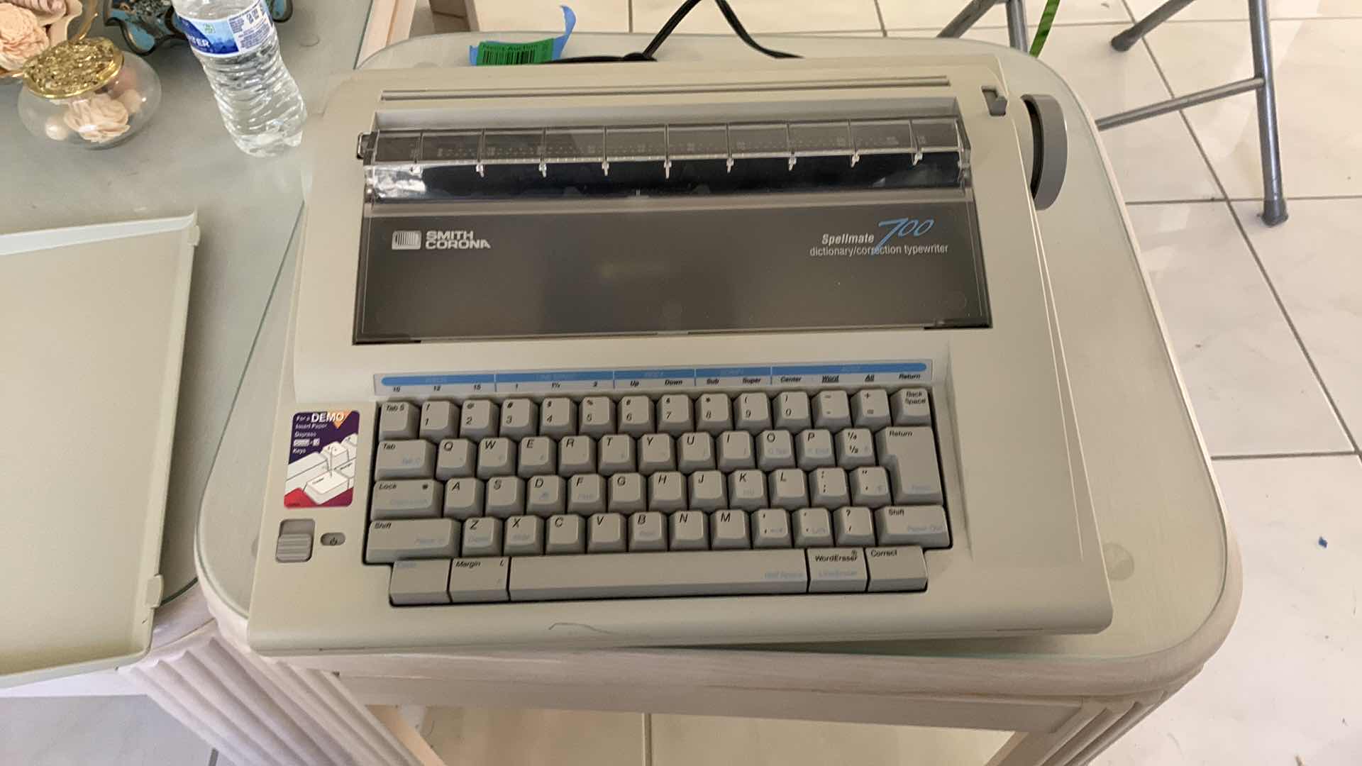 Photo 1 of SMITH CORONA SPELLMATE 700 DICTIONARY/CORRECTION TYPEWRITER