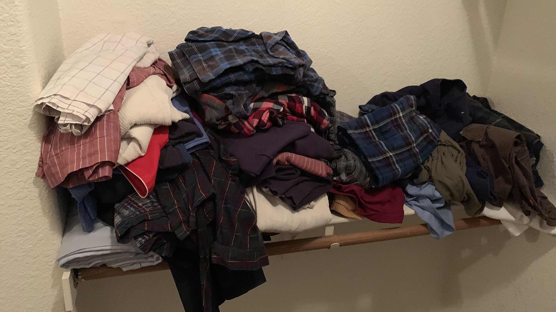 Photo 1 of MENS CLOTHING SIZE XL