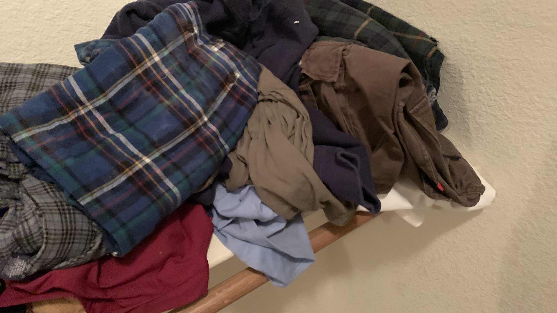 Photo 1 of MENS CLOTHING SIZE XL