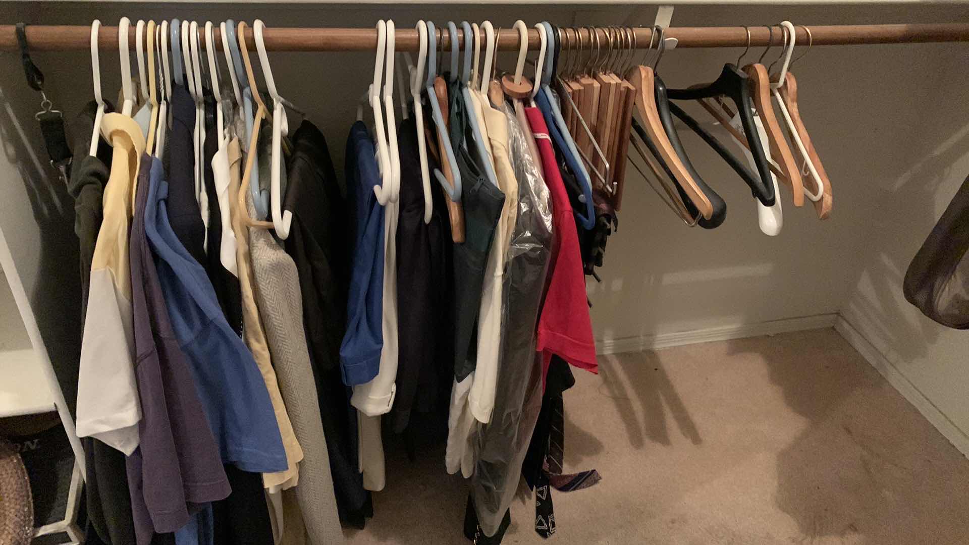 Photo 1 of MENS CLOTHING SIZE XL