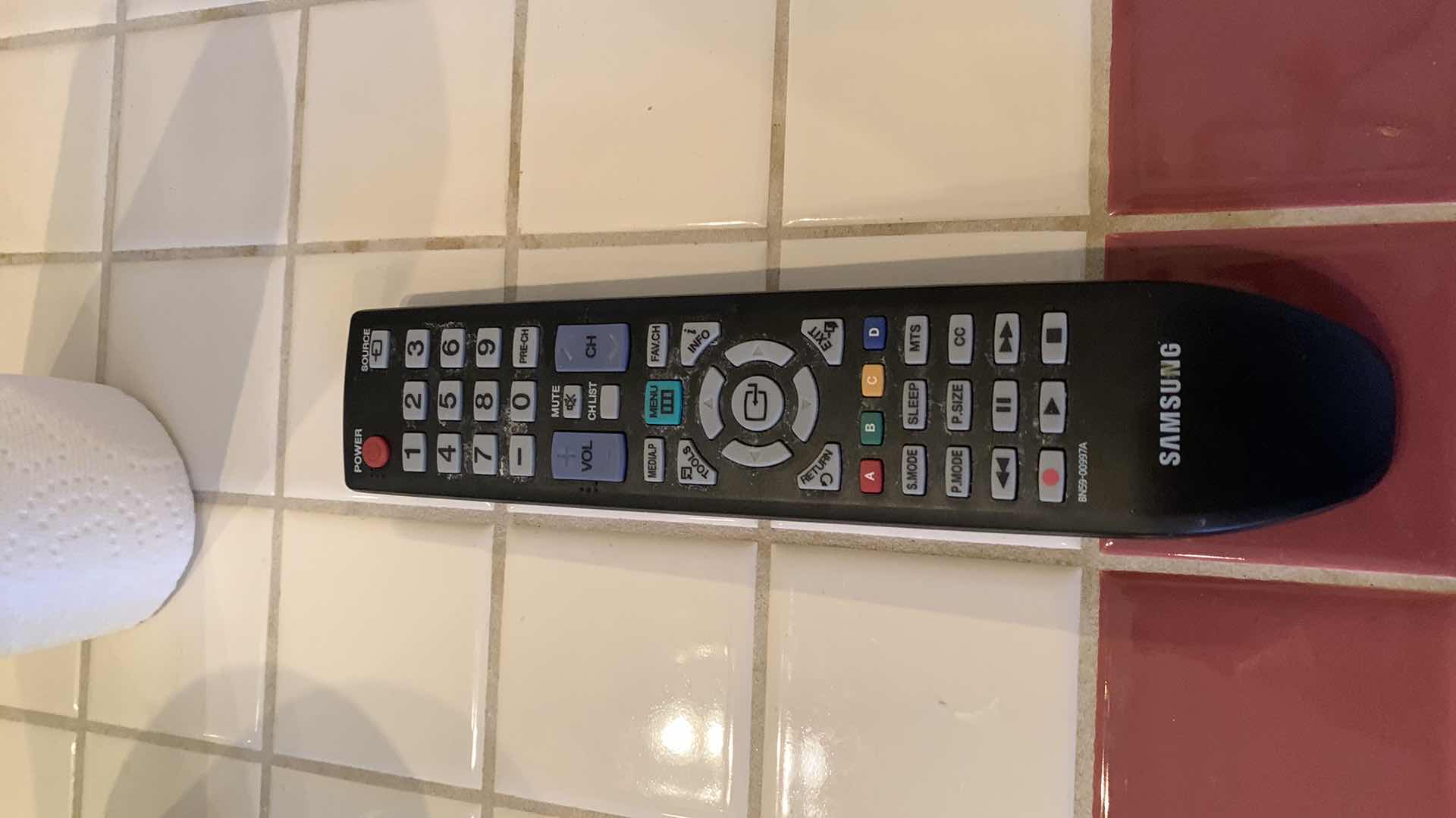 Photo 2 of SAMSUNG 21” FLATSCREEN TELEVISION