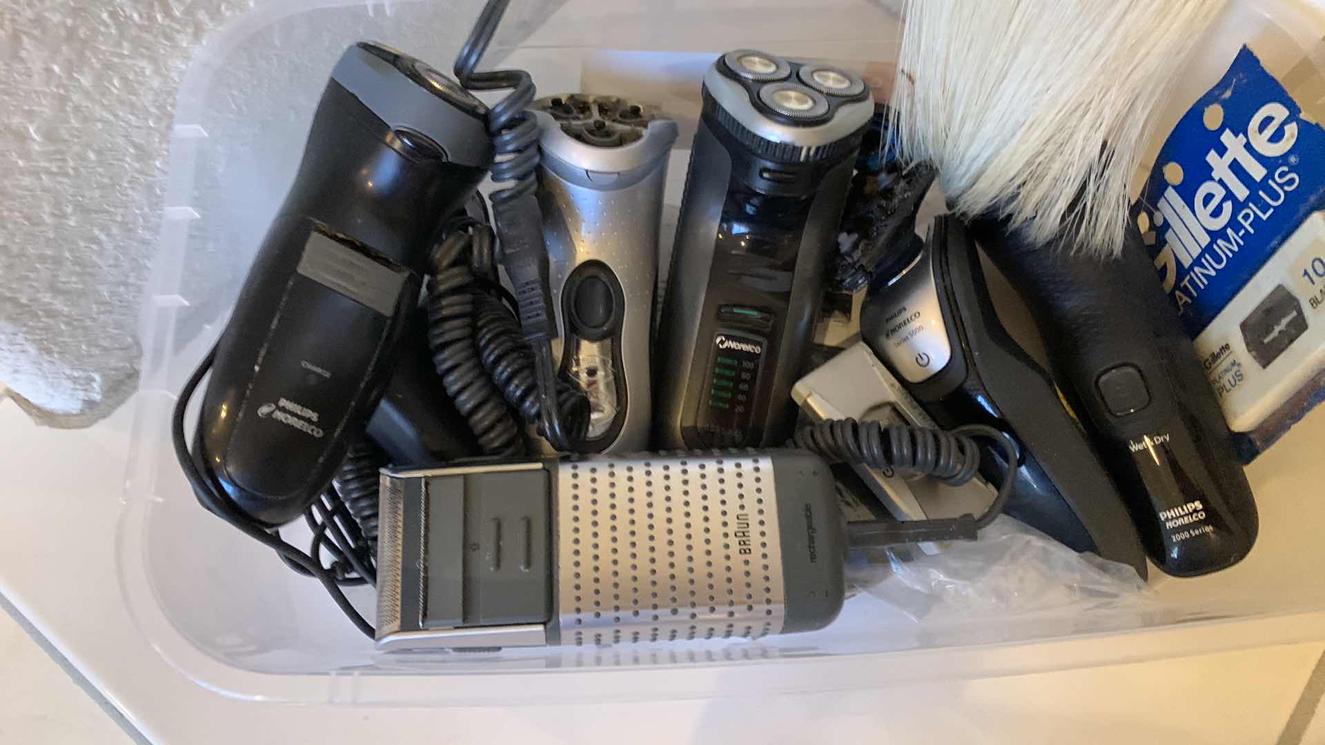 Photo 1 of MENS ELECTRIC SHAVERS