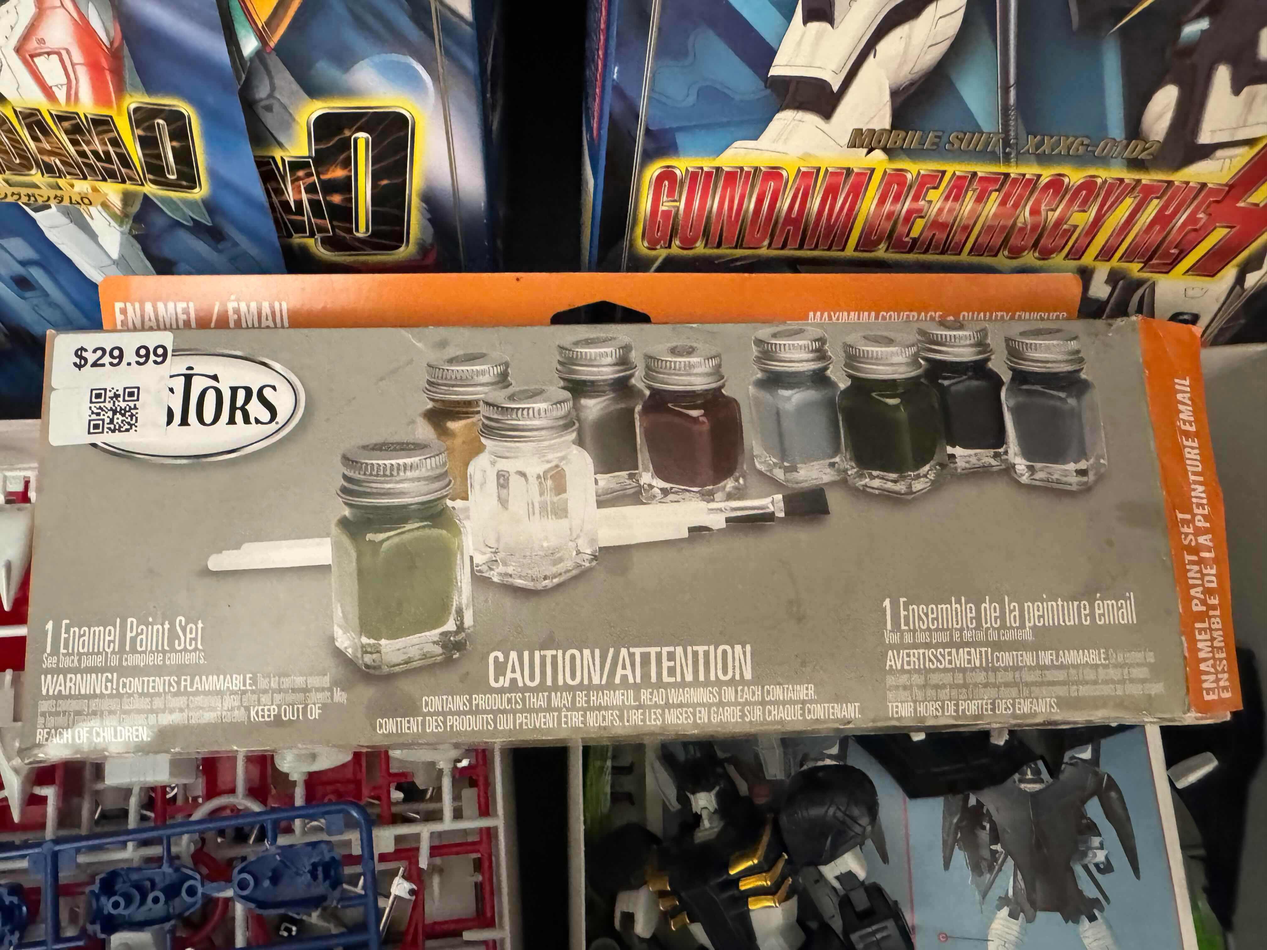 Photo 4 of 2 MODELS AND SET OF ENAMEL PAINT