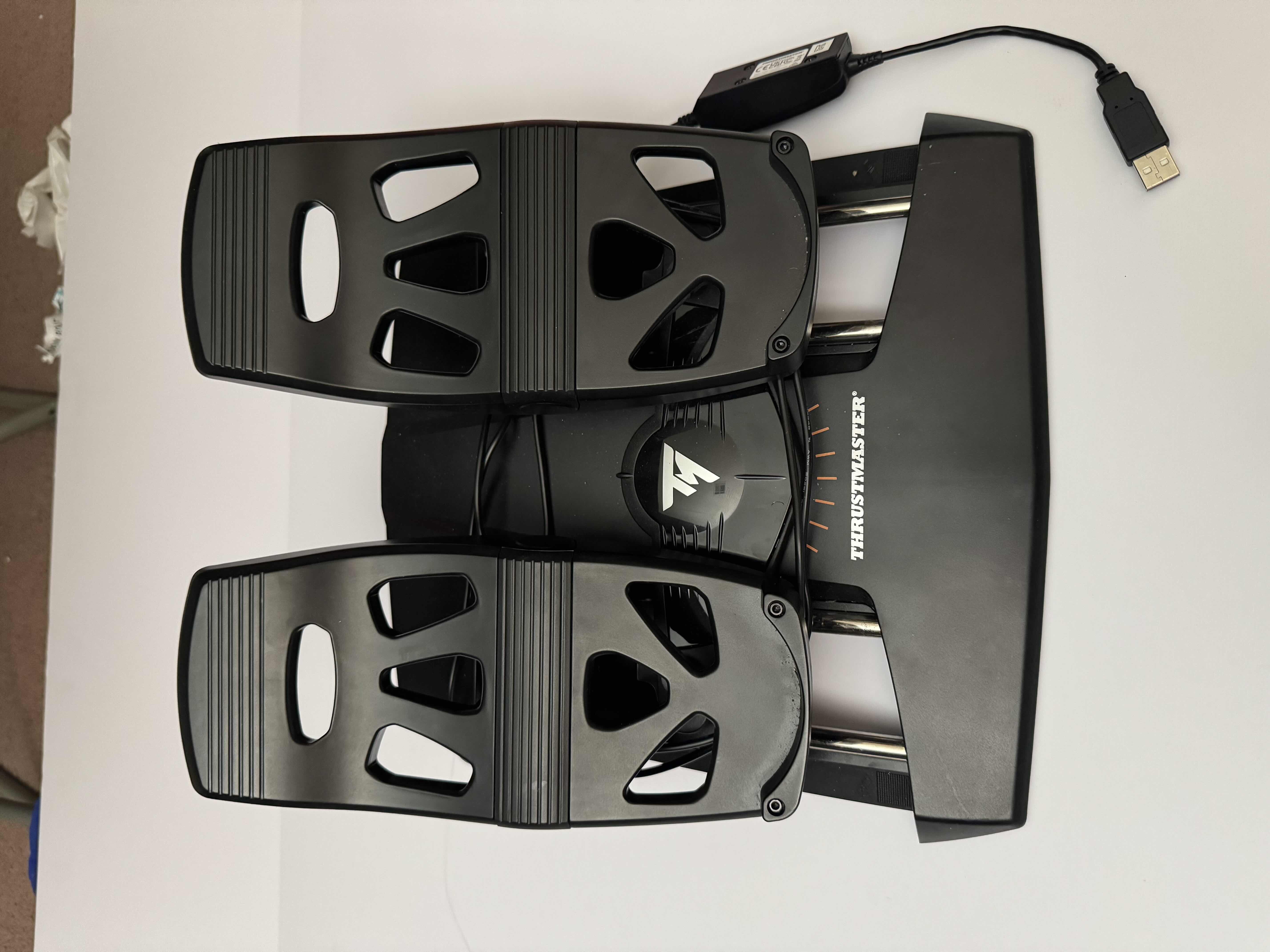 Photo 1 of 130
THRUSTMASTER T FLIGHT RUDDER PEDALS