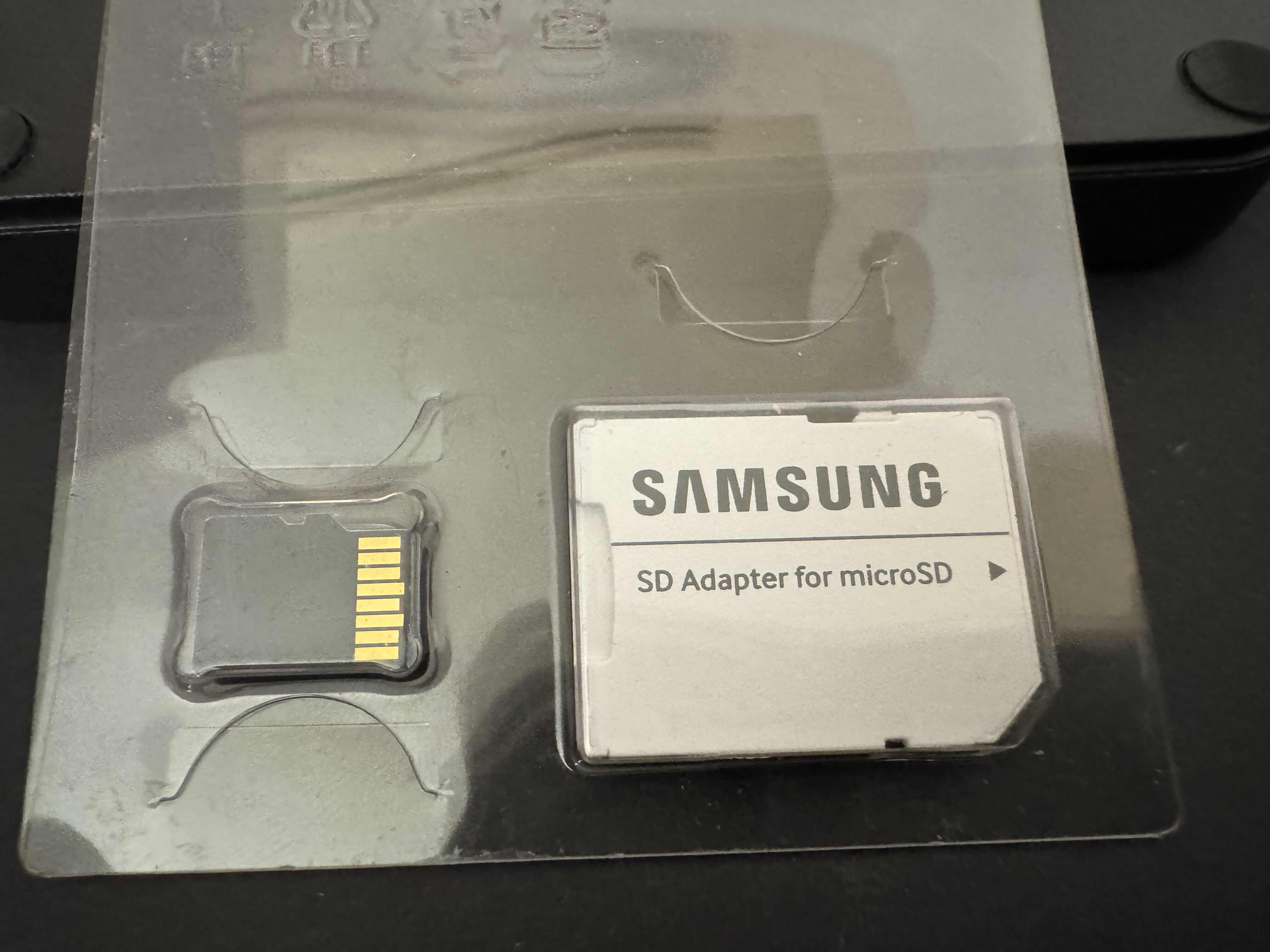 Photo 1 of DATA STORAGE AND GAMING HEADSET