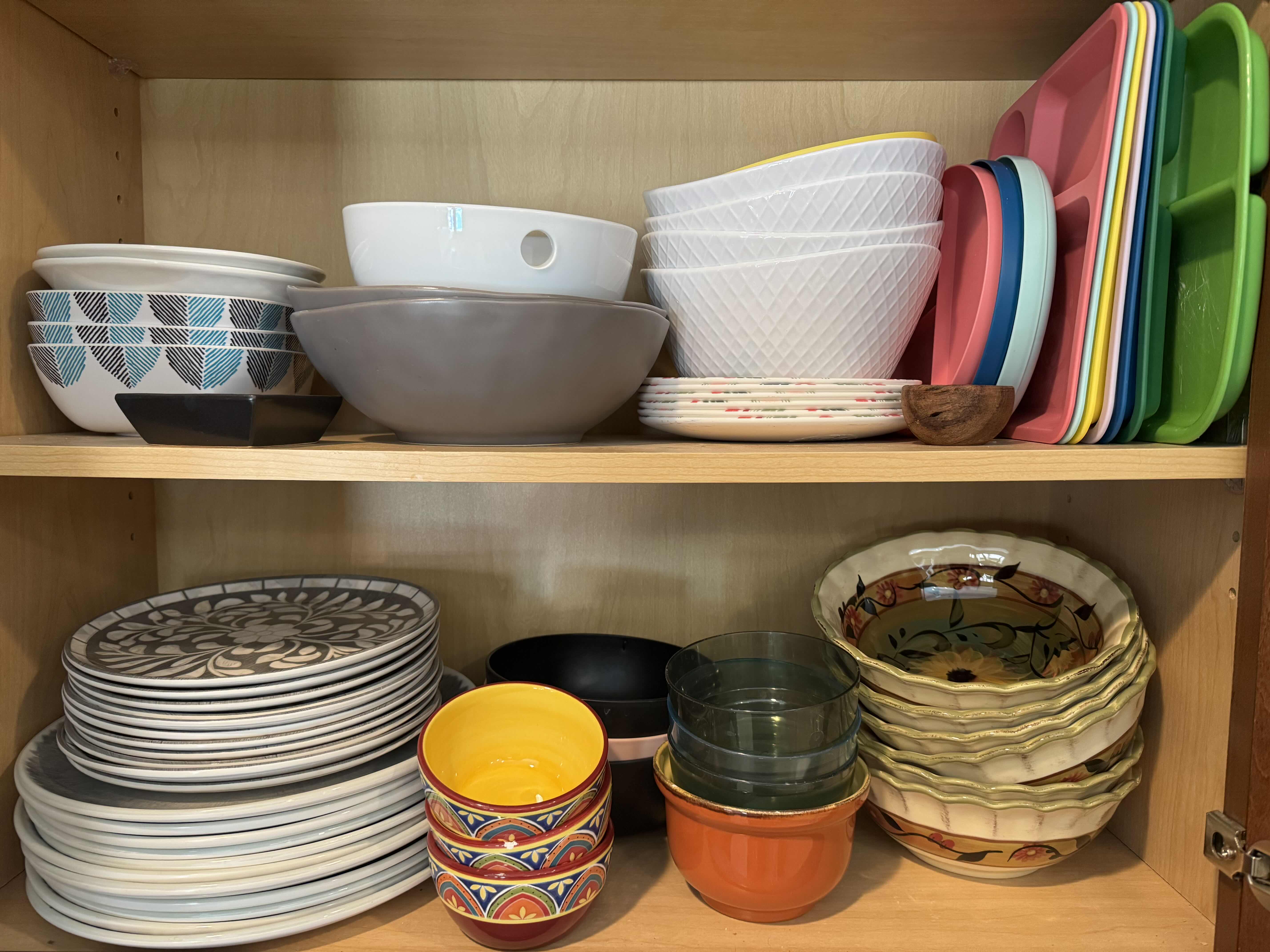 Photo 1 of CONTENTS OF CABINET