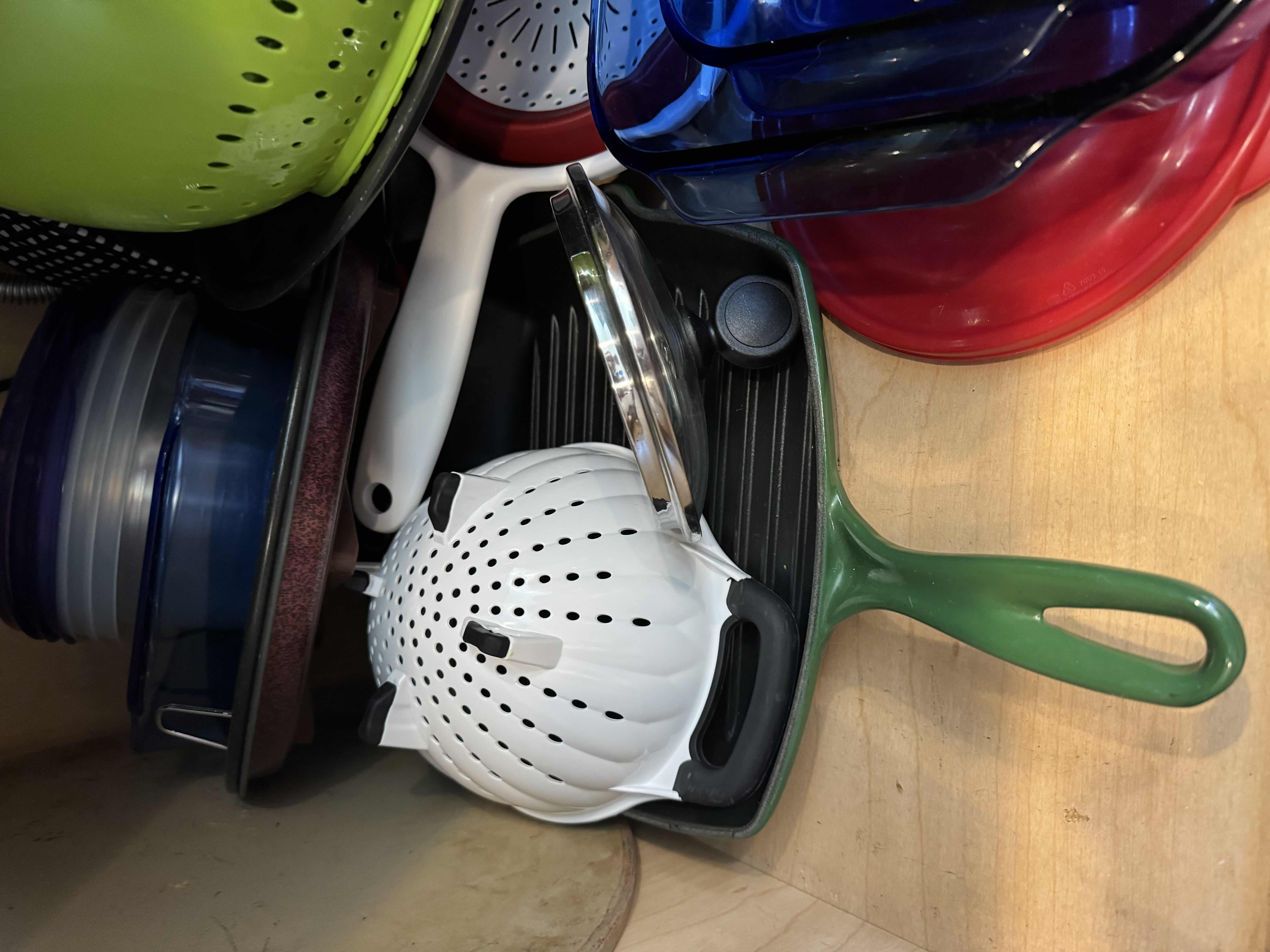 Photo 1 of CONTENTS OF CABINET