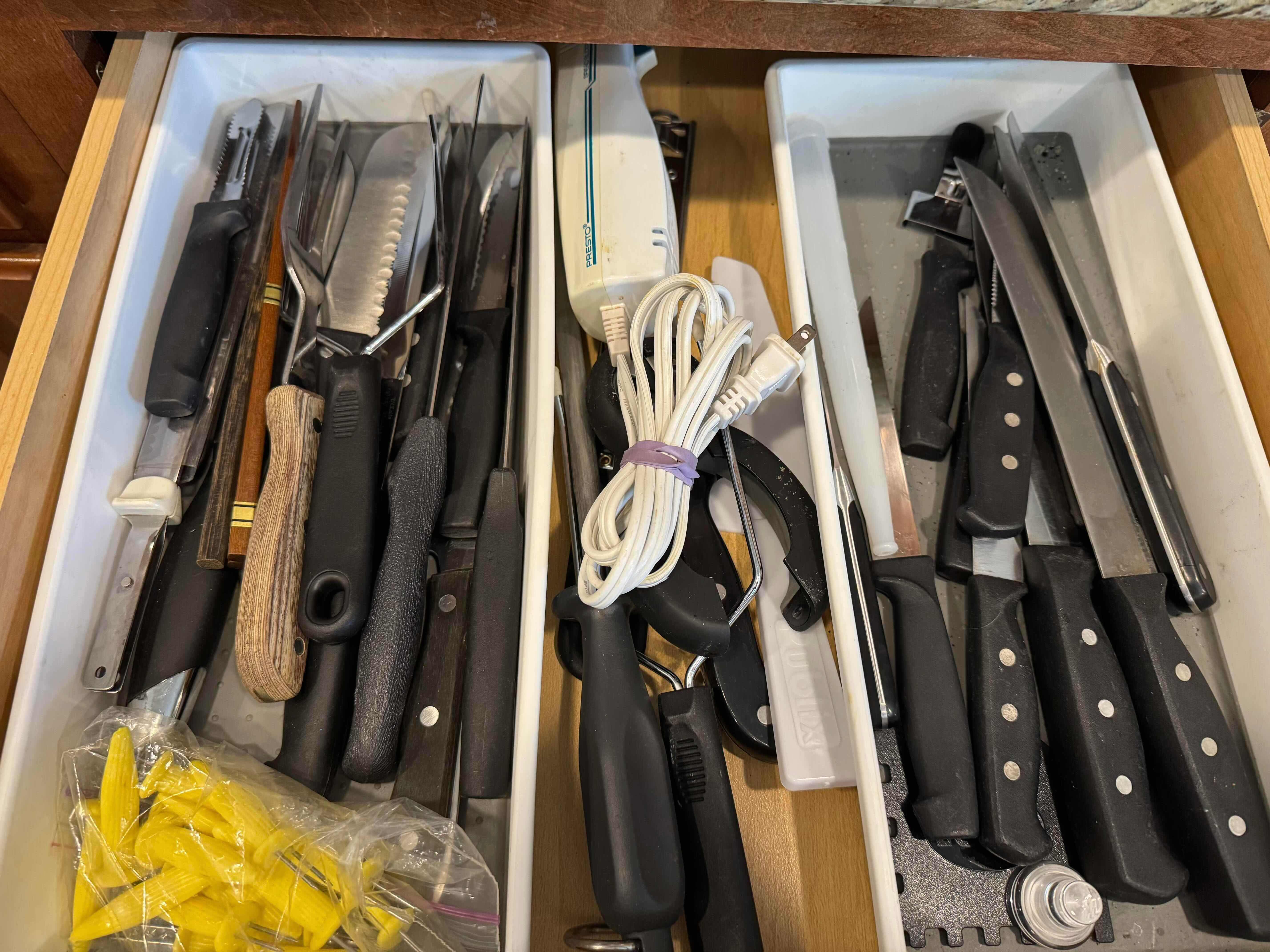 Photo 1 of CONTENTS OF DRAWER-KNIVES
