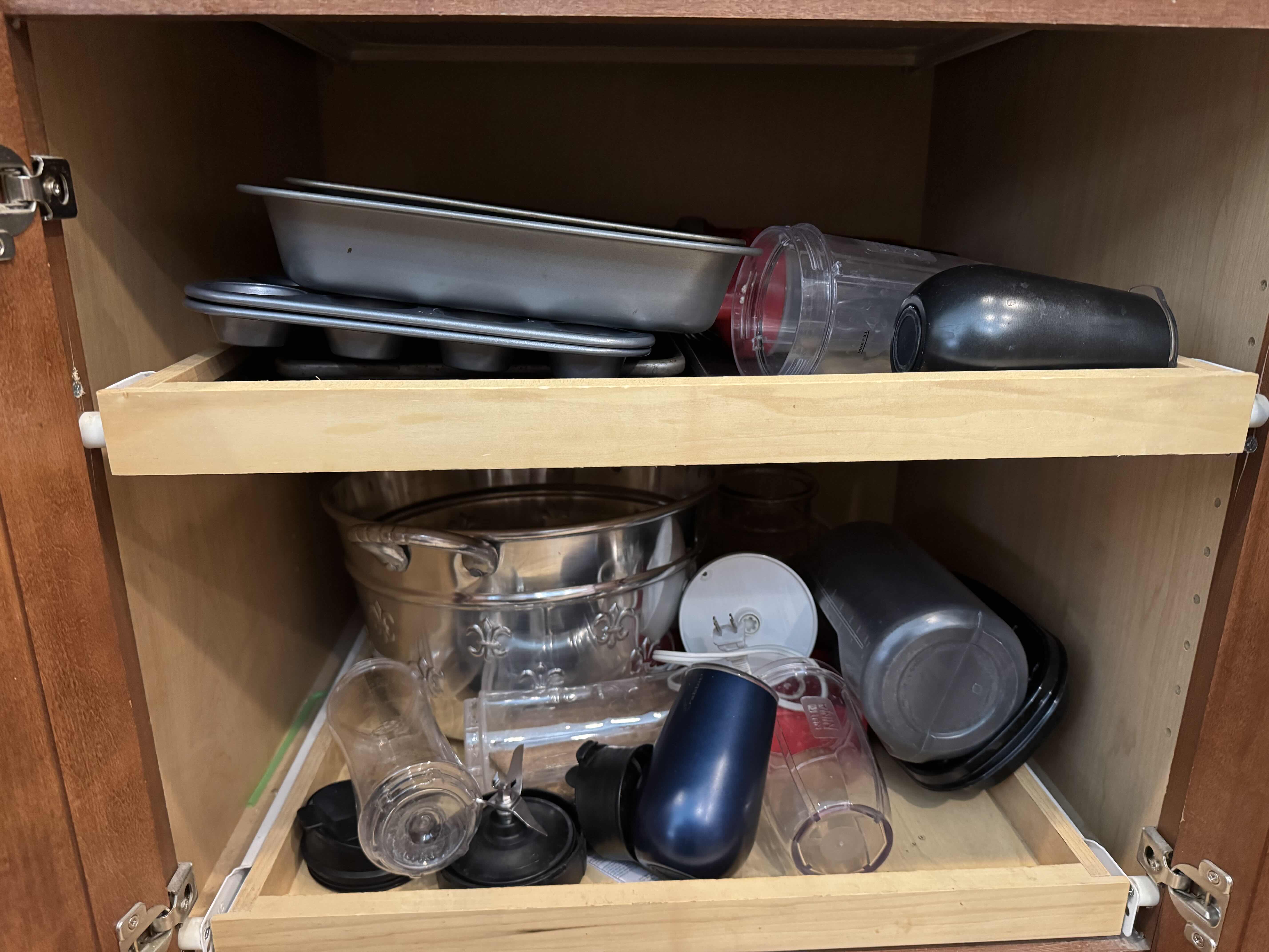 Photo 1 of CONTENTS OF CABINET
