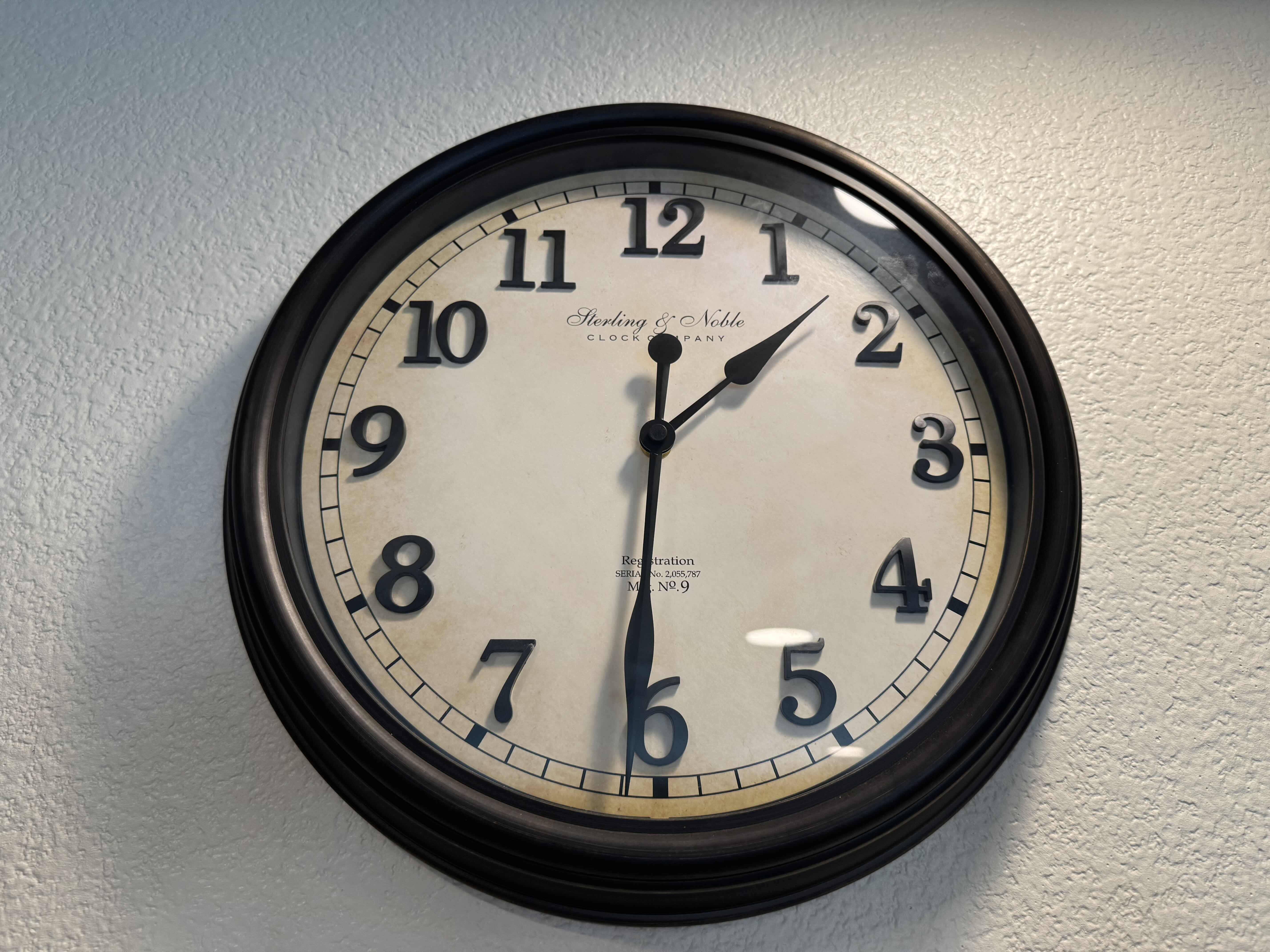 Photo 1 of 15” DIAMETER WALL CLOCK PLASTIC ARTWORK