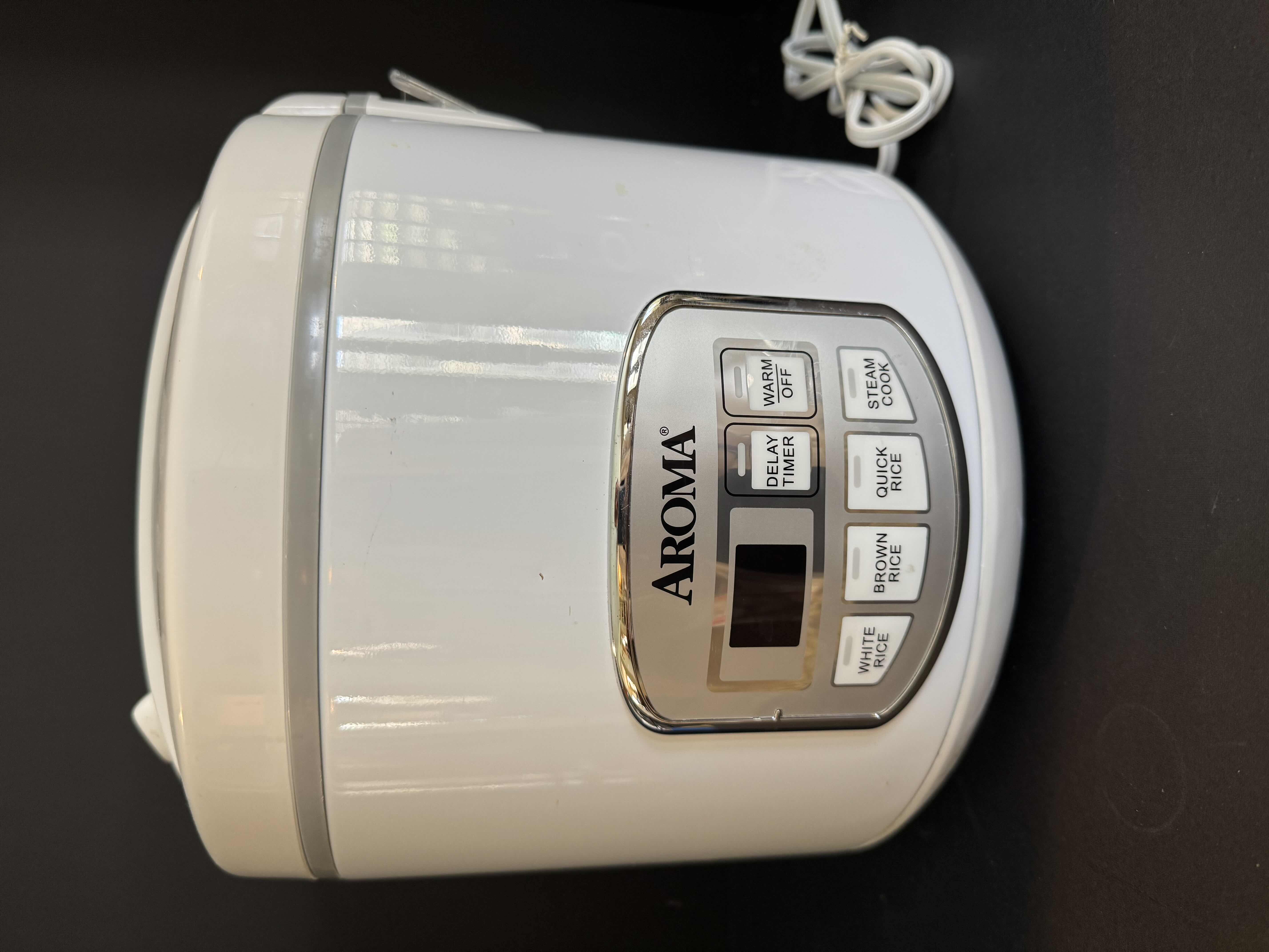 Photo 1 of AROMA RICE COOKER