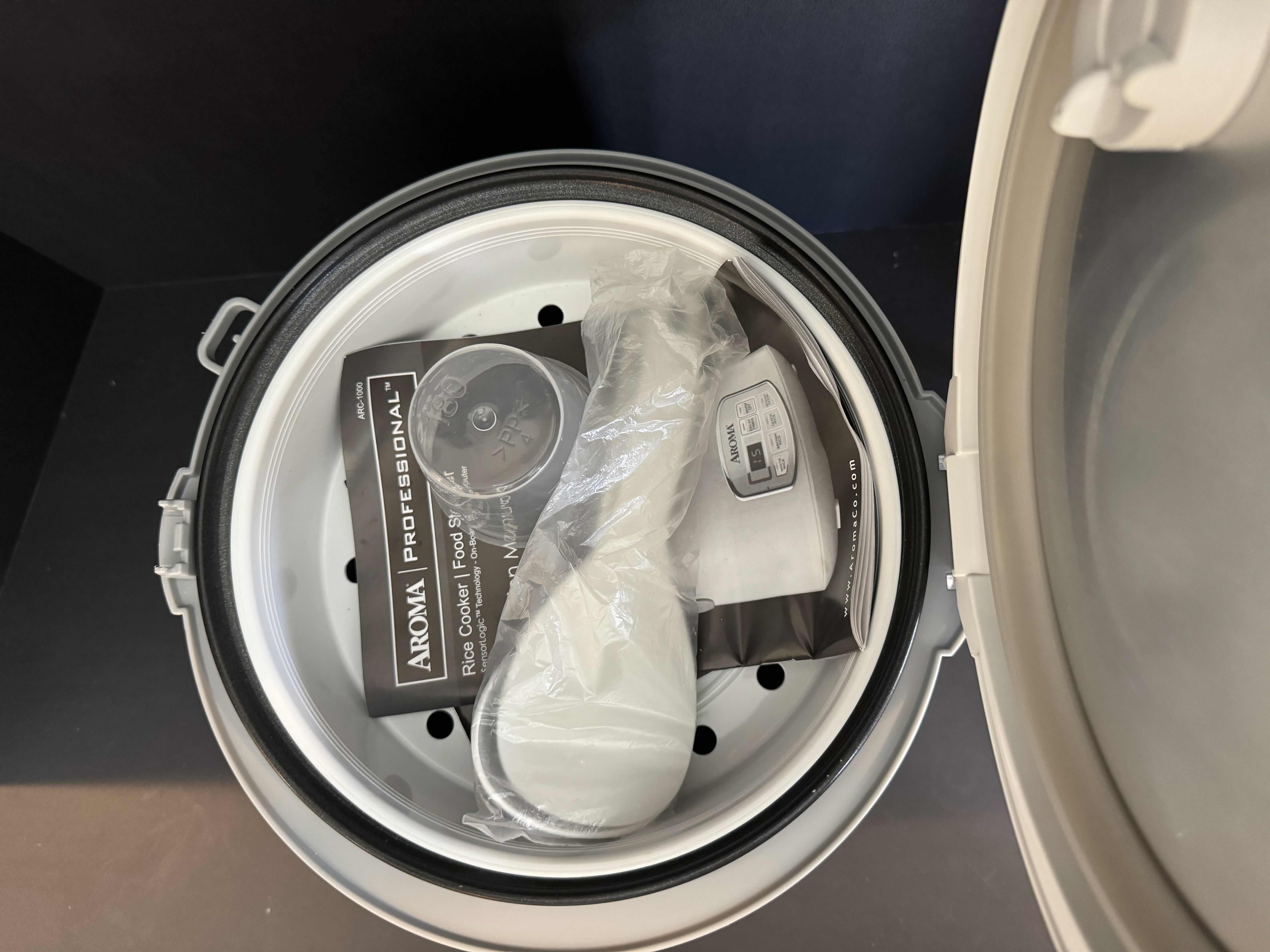 Photo 2 of AROMA RICE COOKER