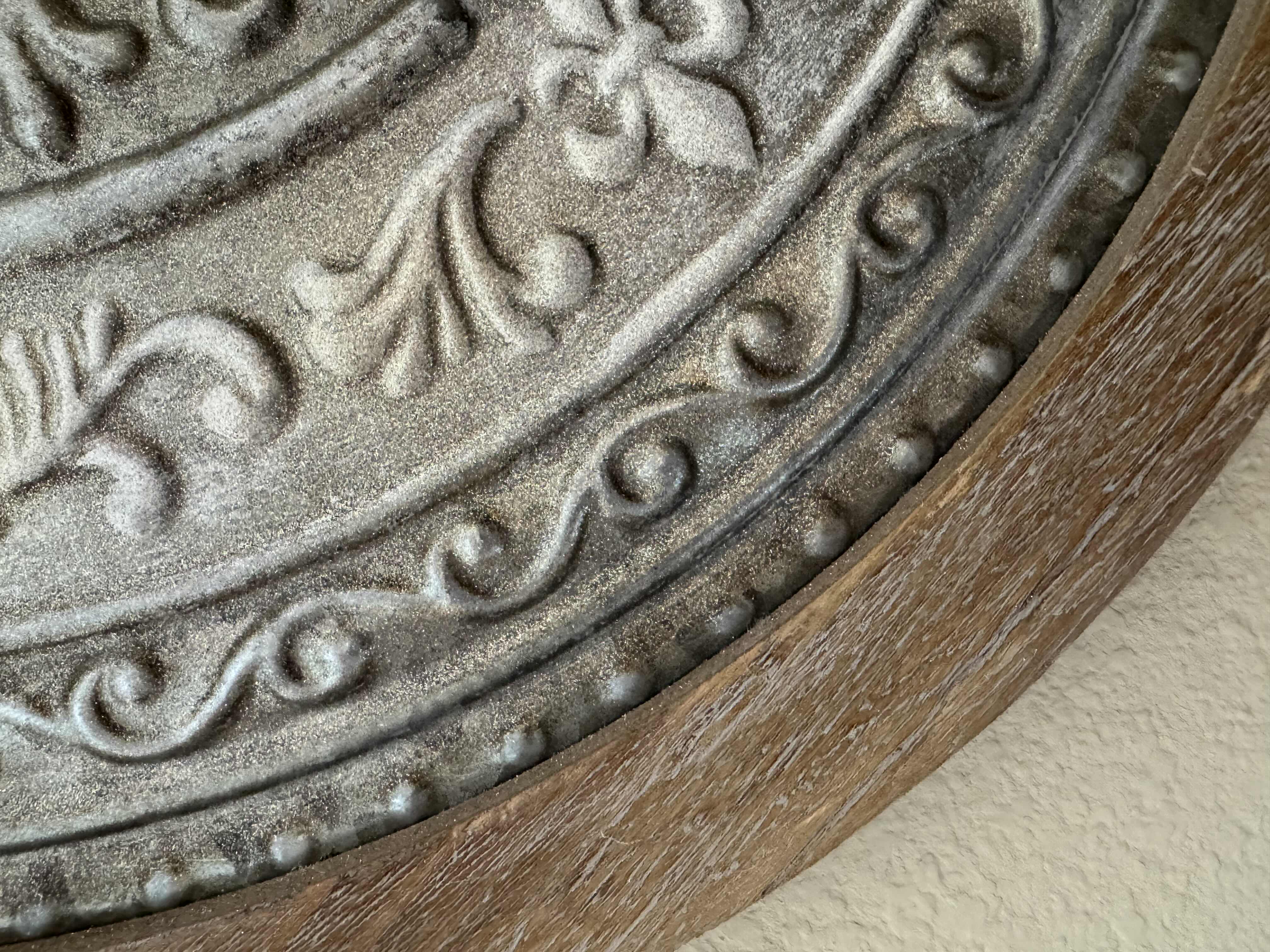 Photo 1 of 26” DIAMETER WALL ARTWORK IN METAL AND WOOD