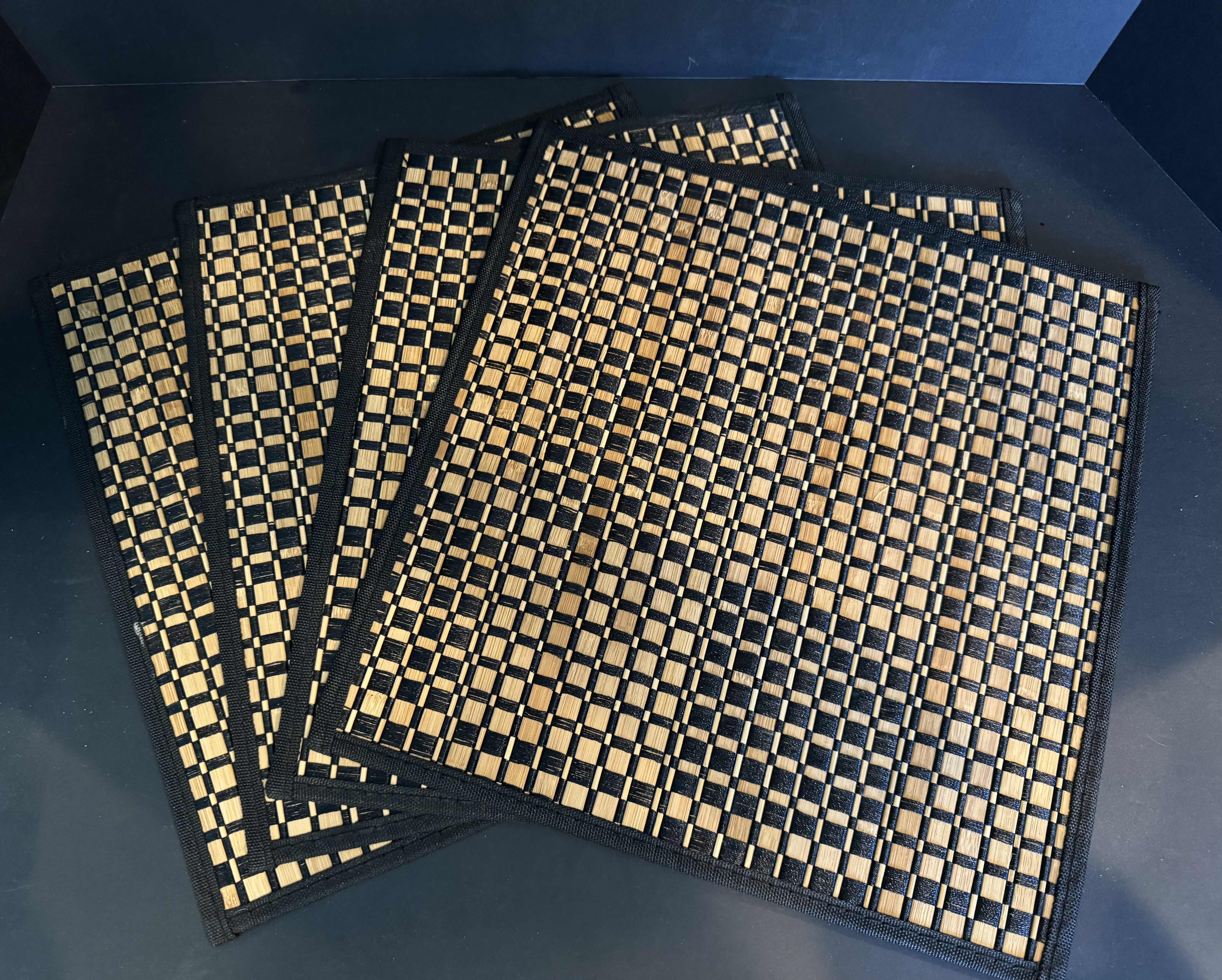 Photo 1 of DECORATIVE VASE AND SET OF 4 TABLE MATS 
VASE 24”H
MATS 14”H X 14”W