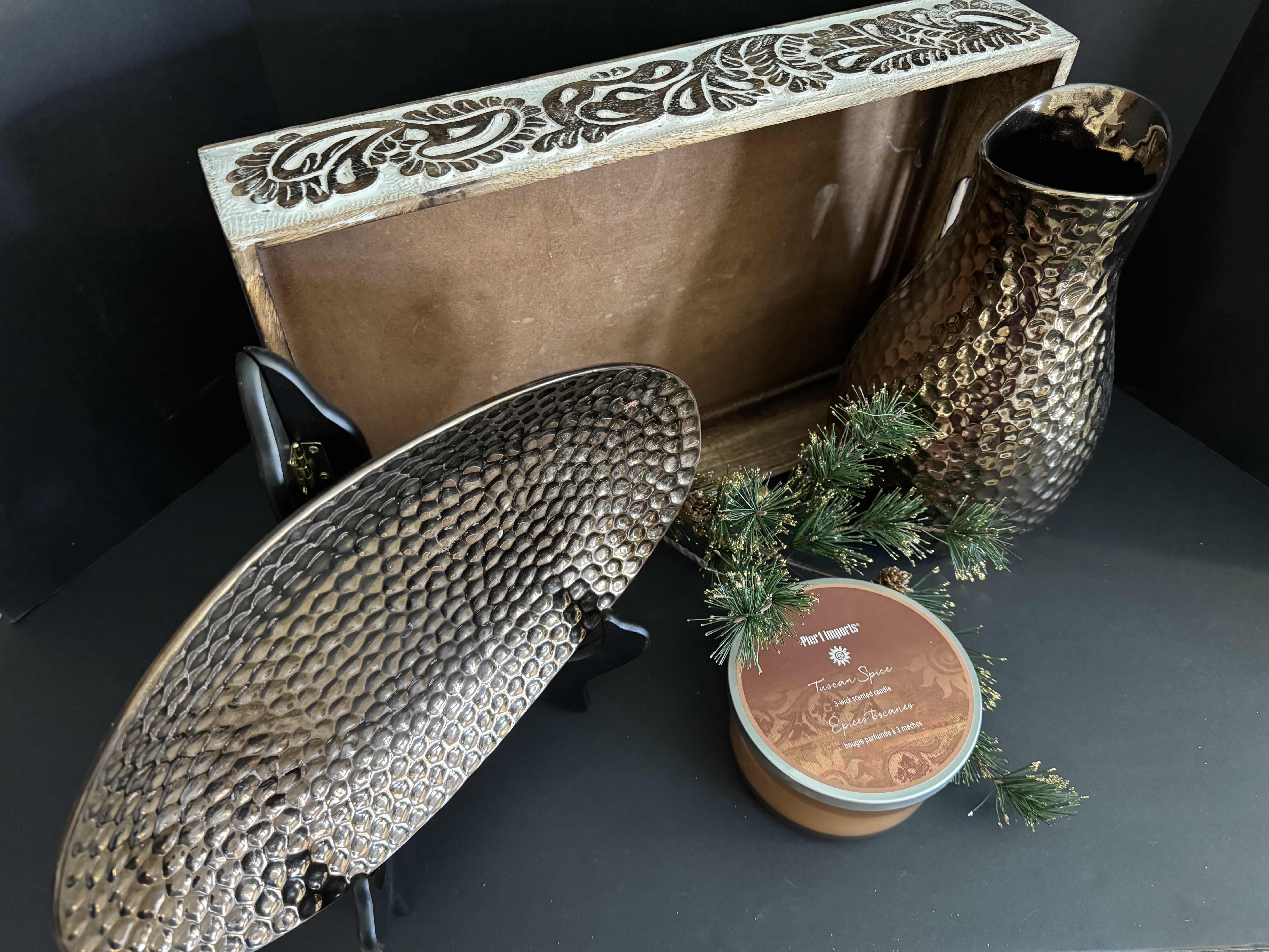 Photo 1 of 5- HOME DECOR ITEMS VASE H12”