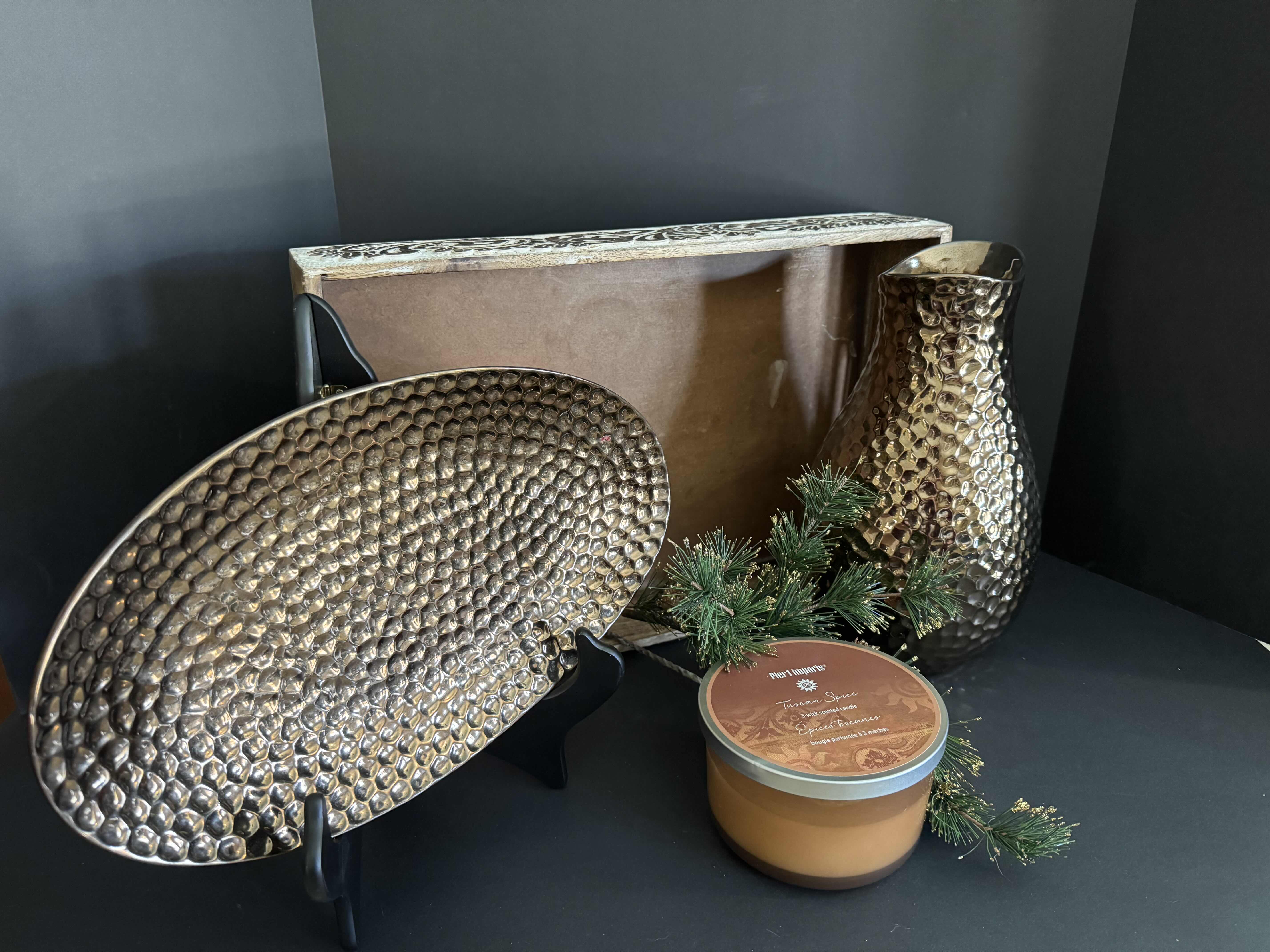 Photo 1 of 5- HOME DECOR ITEMS VASE H12”