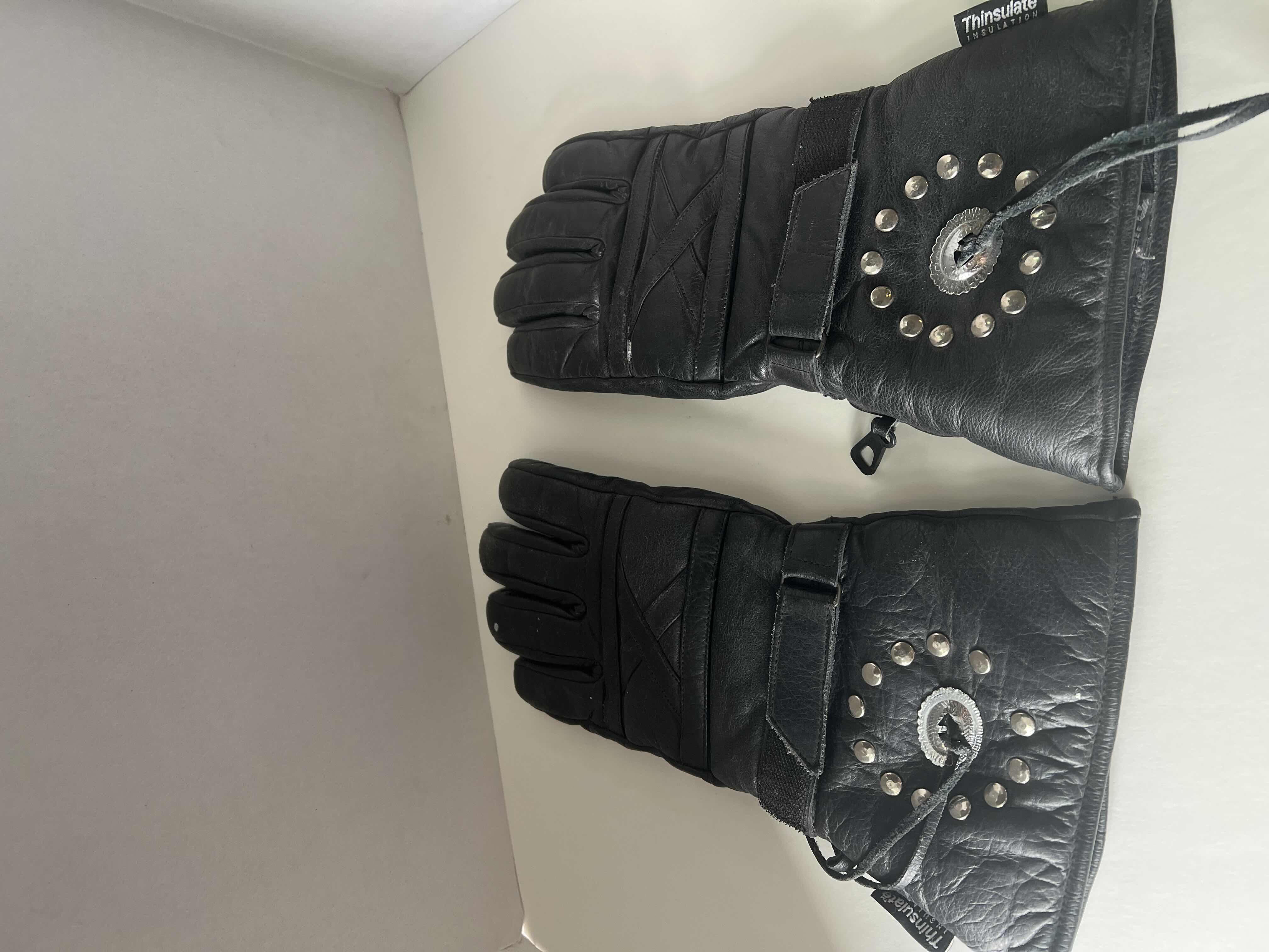 Photo 1 of BLACK LEATHCER MOTORCYCLE GLOVES. MENS LARGE
