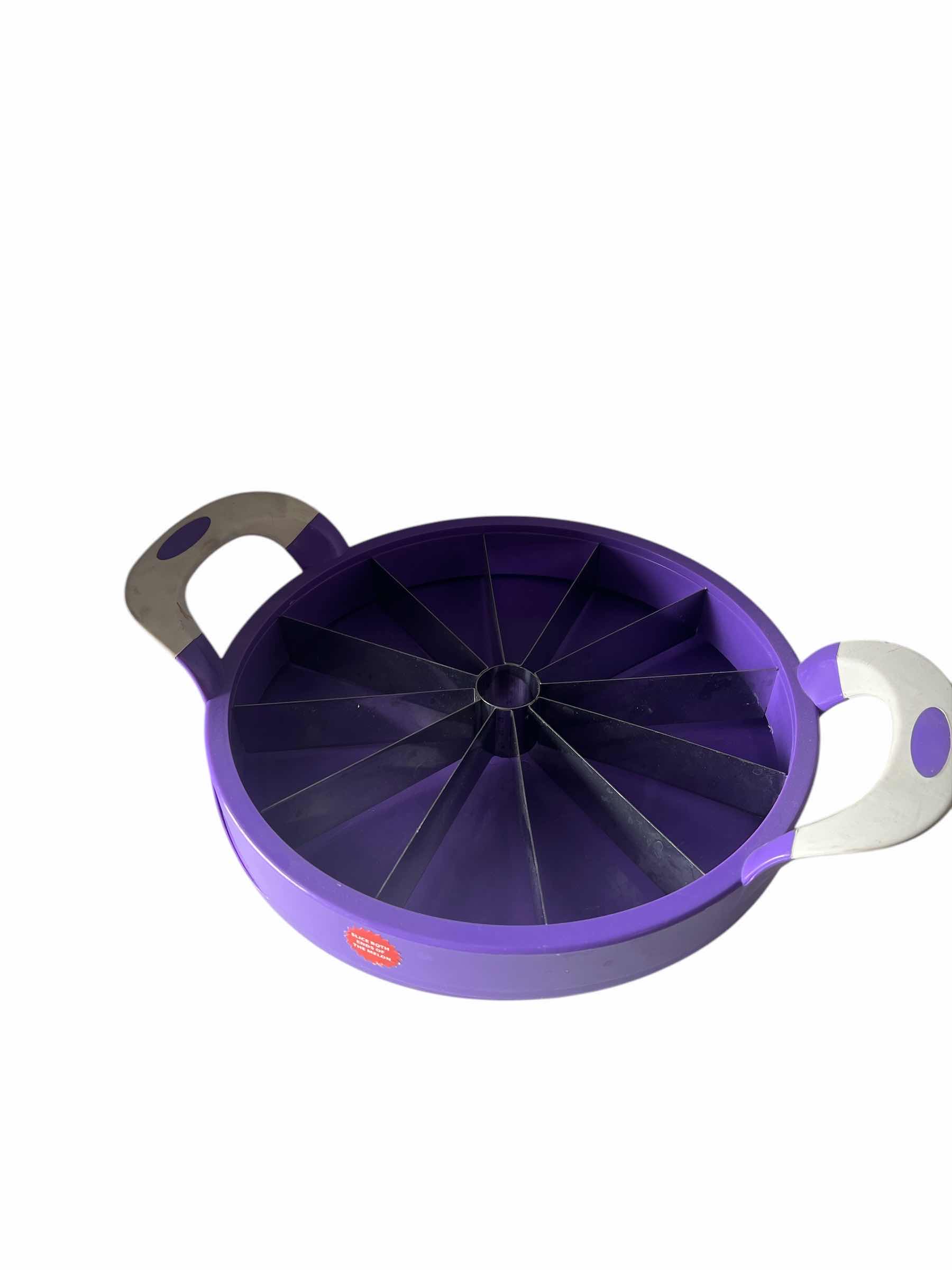 Photo 1 of MELON SLICER