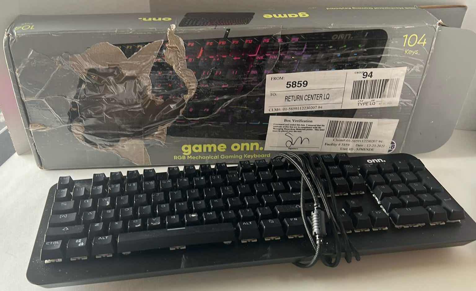 Photo 1 of GAME ONN GAMING KEYBOARD. LIGHT UP MULTI COLORED KEYS.