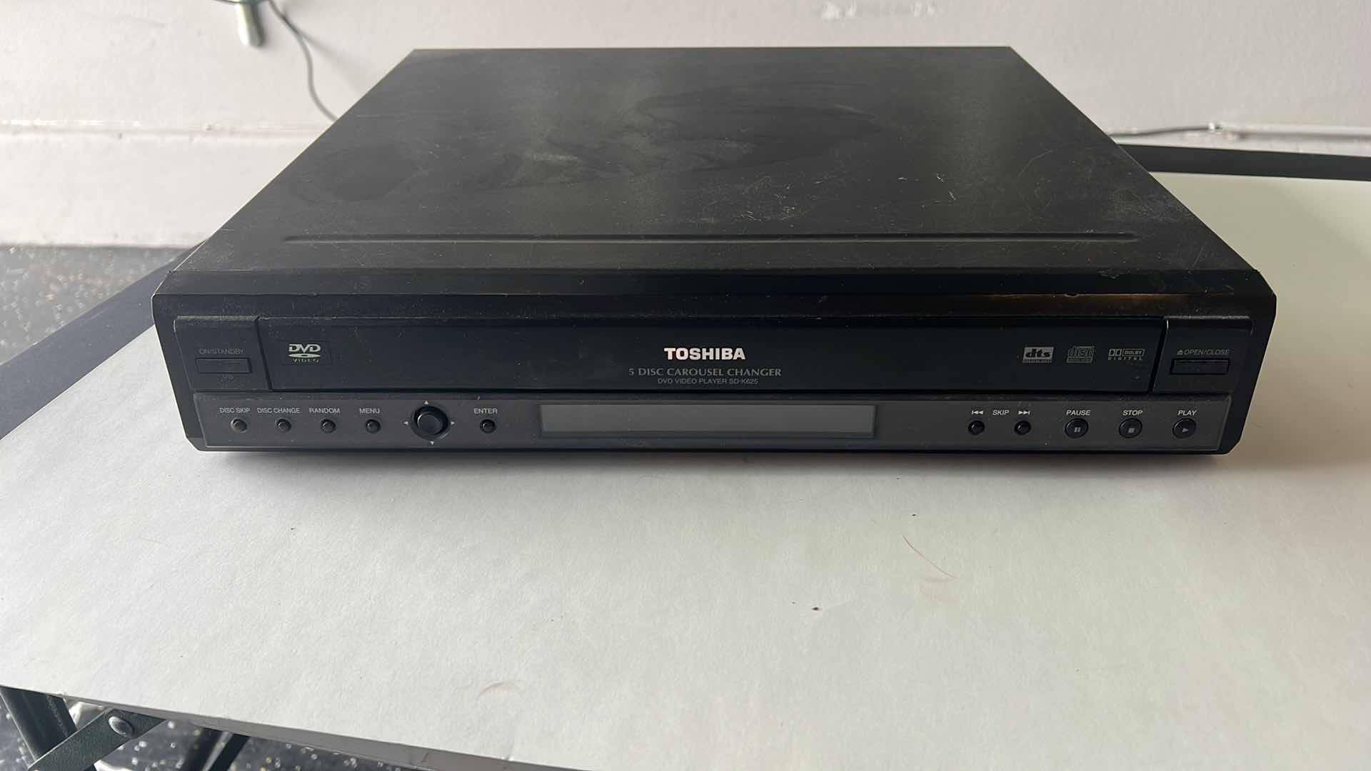 Photo 2 of 5 CD DISC CAROUSOL CHANGER TOSHIBA.