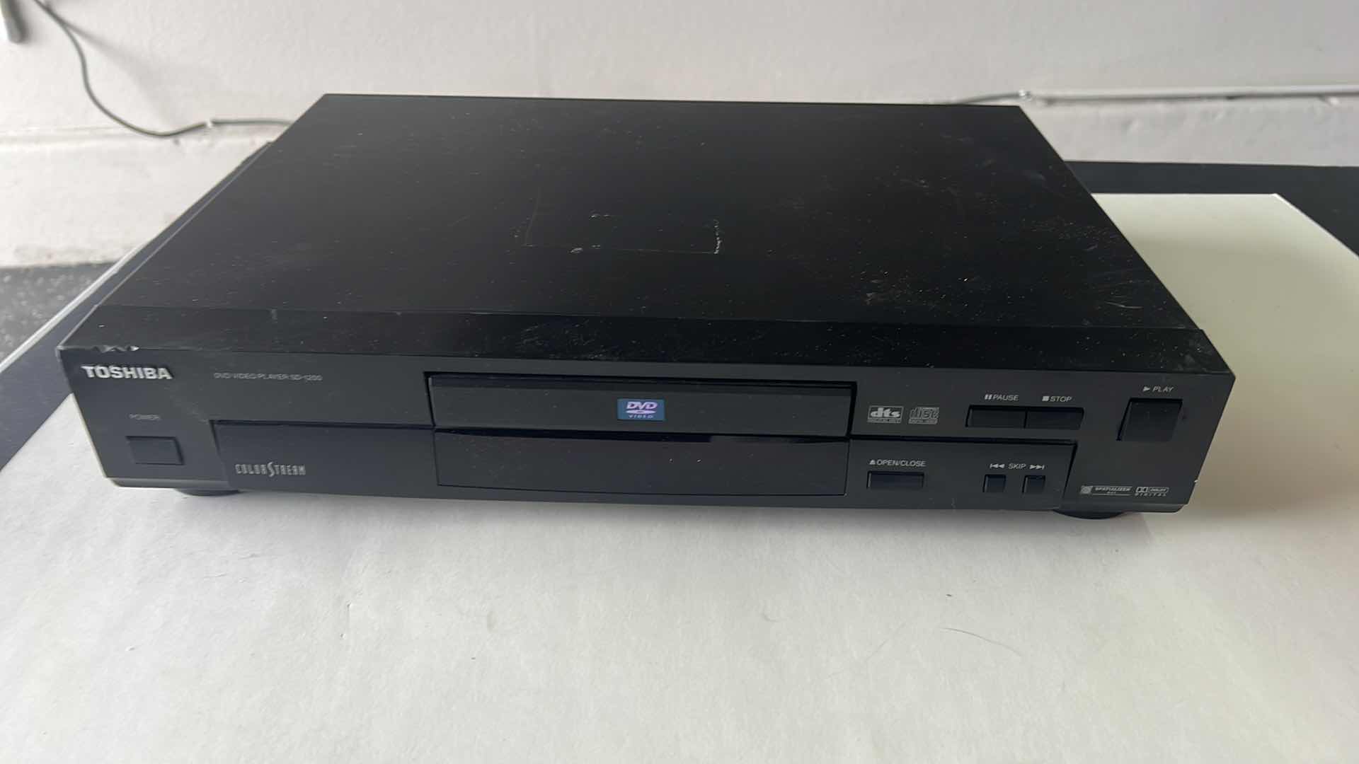 Photo 1 of TOSHIBA DVD PLAYER