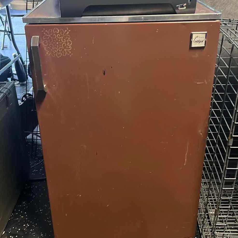 Photo 1 of VINTAGE SEARS COLD SPOT MINI FRIDGE