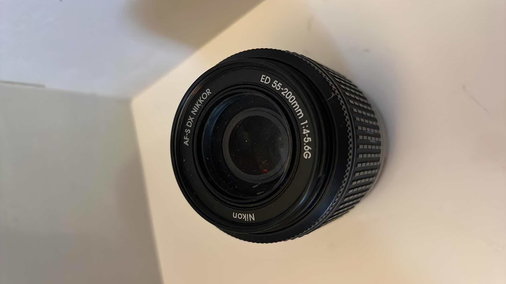 Photo 1 of NIKON NIKKOR 55-200mm CAMERA LENS