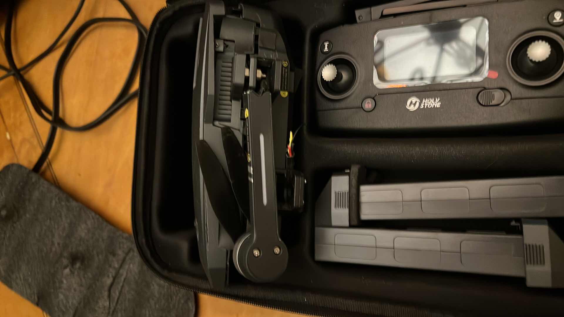 Photo 1 of HELICOPTOR DRONE-ONE PROPELLER IS BROKEN