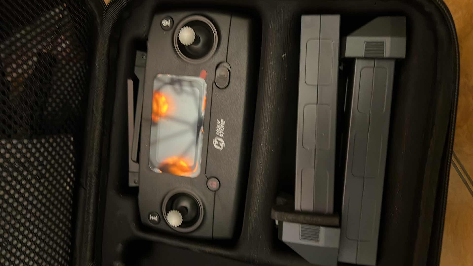 Photo 1 of HELICOPTOR DRONE-ONE PROPELLER IS BROKEN