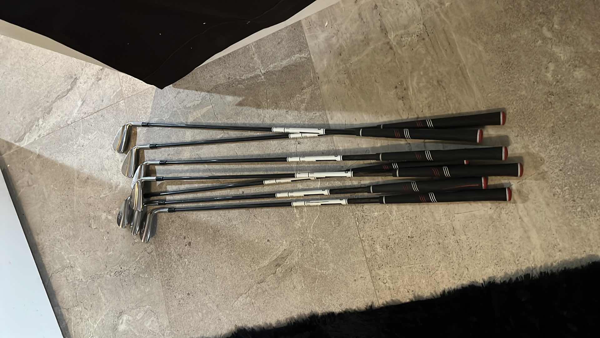 Photo 1 of 7-GOLF PRIDE GOLF CLUBS. IRONS.