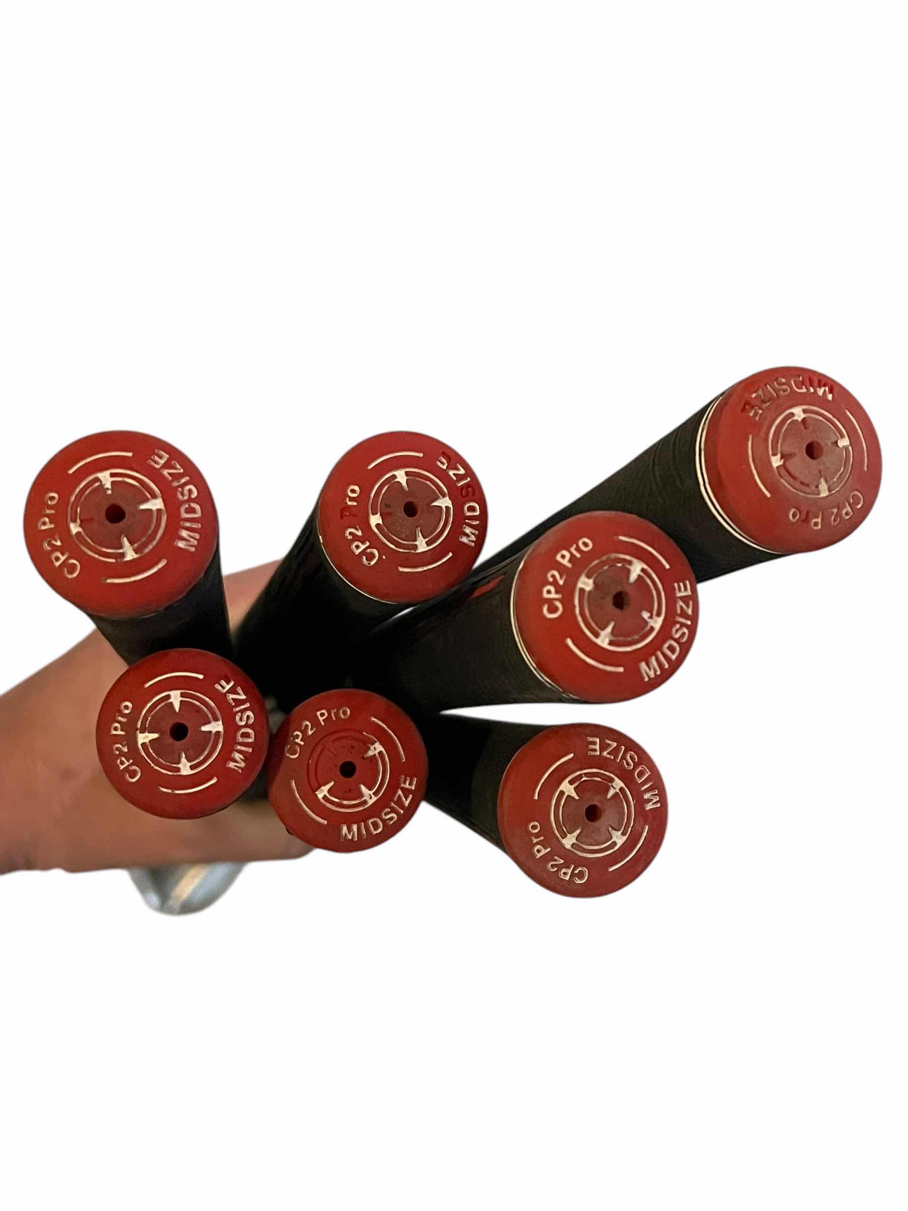 Photo 1 of 7-GOLF PRIDE GOLF CLUBS. IRONS.