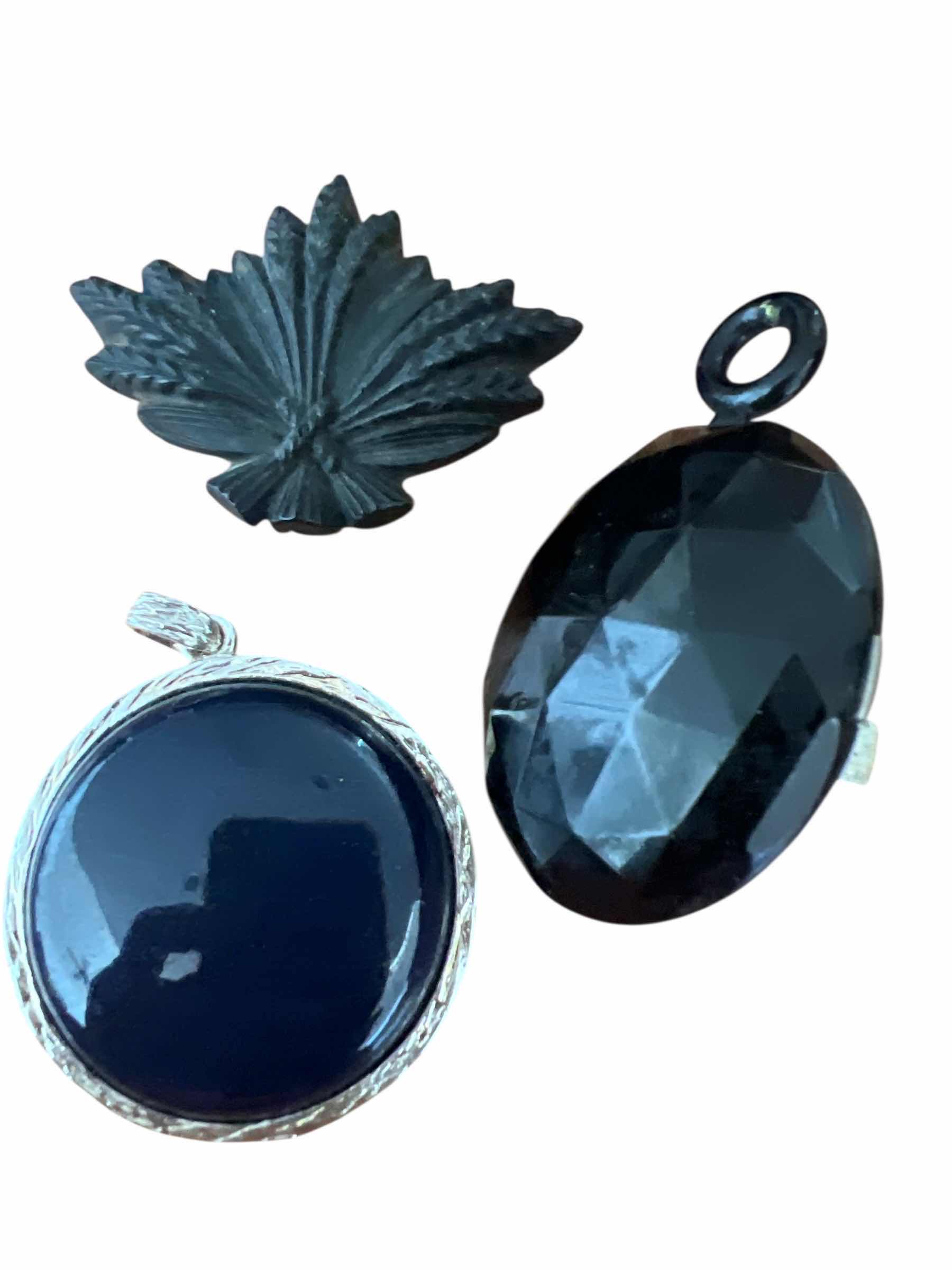 Photo 1 of VINTAGE LOCKET - ONYX PENDANT AND WOOD PIN