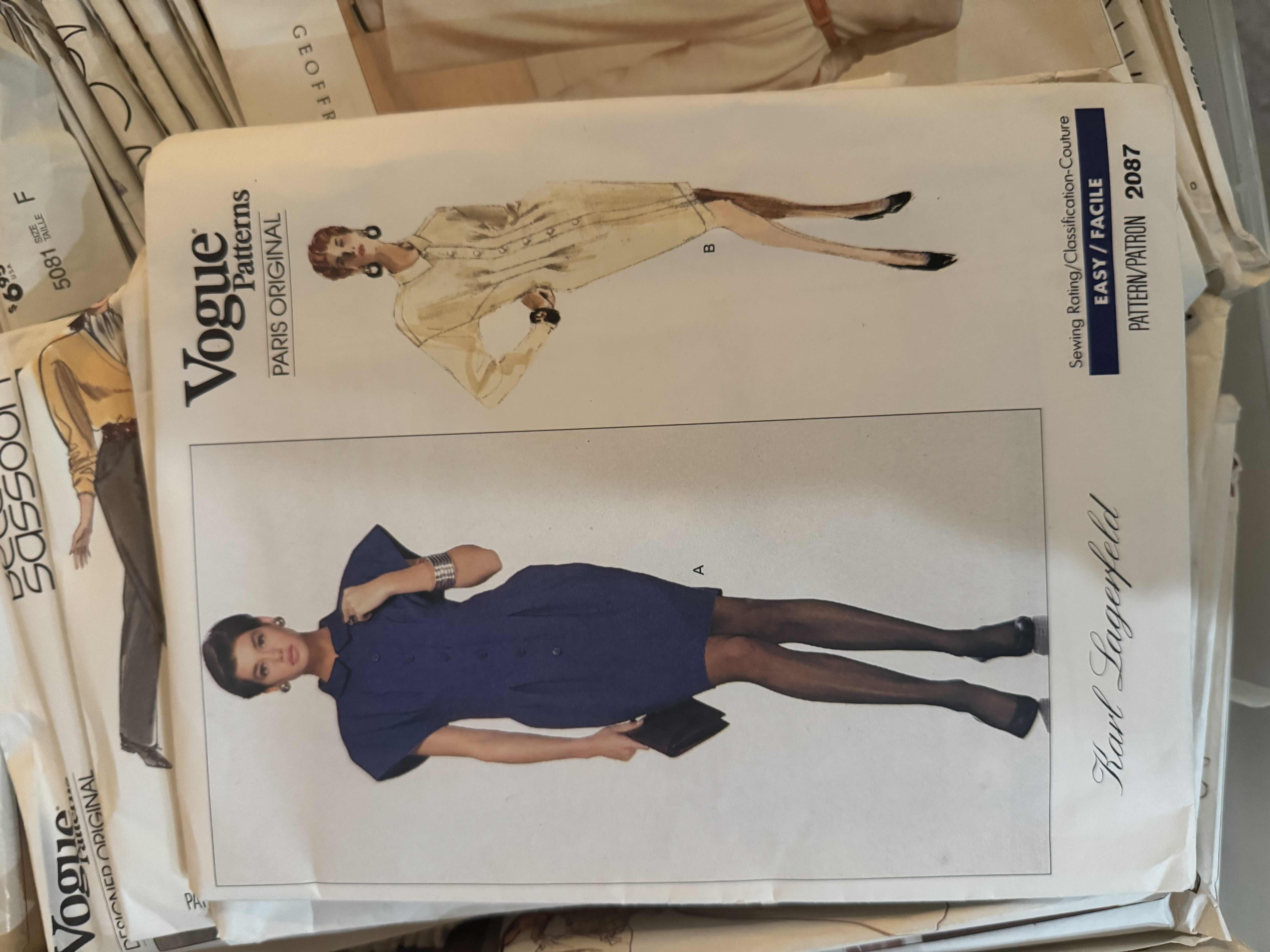 Photo 3 of TOTE OF PATTERNS