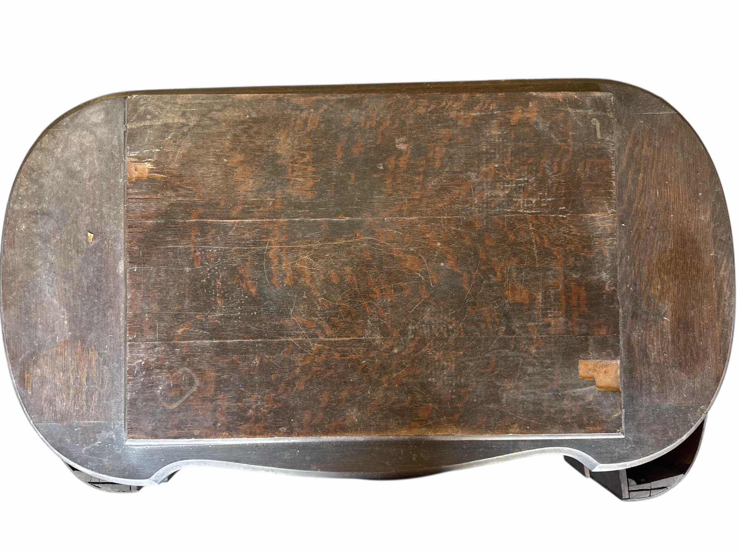 Photo 3 of 250 

ANTIQUE SINGER 1905-1915 FREE NO. 5 IN OAK CABINET TREADLE SEWING MACHINE