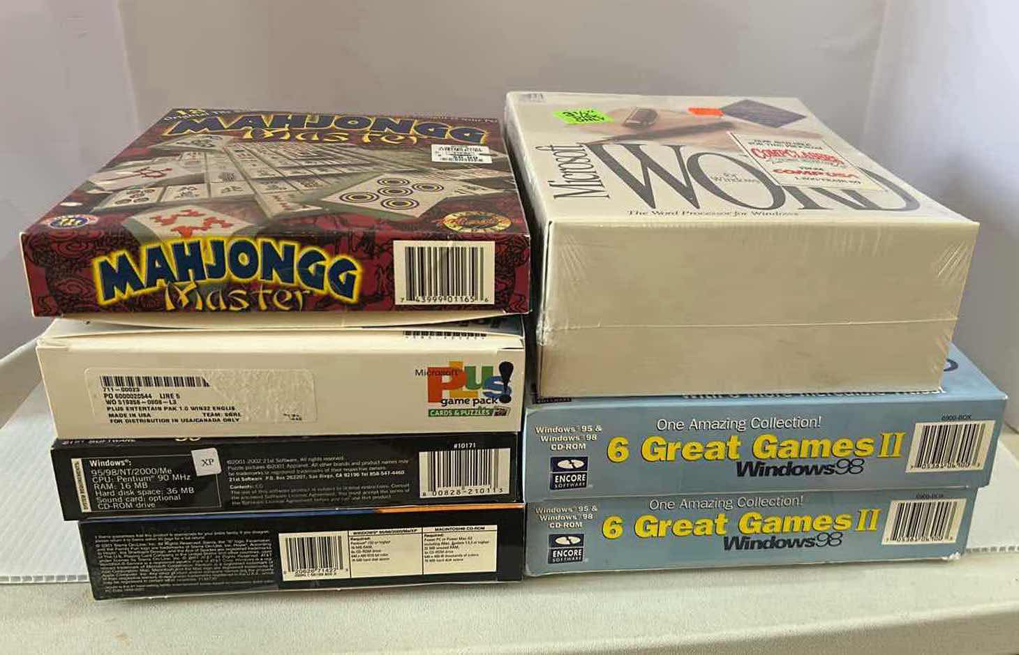 Photo 1 of ASSORTED COMPUTER GAMES