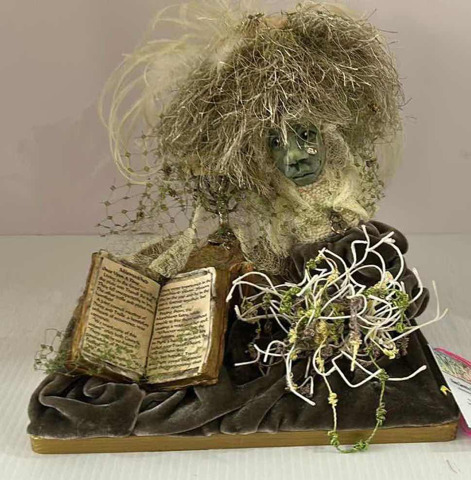 Photo 1 of GLOOM SHROOM COLLECTABLE