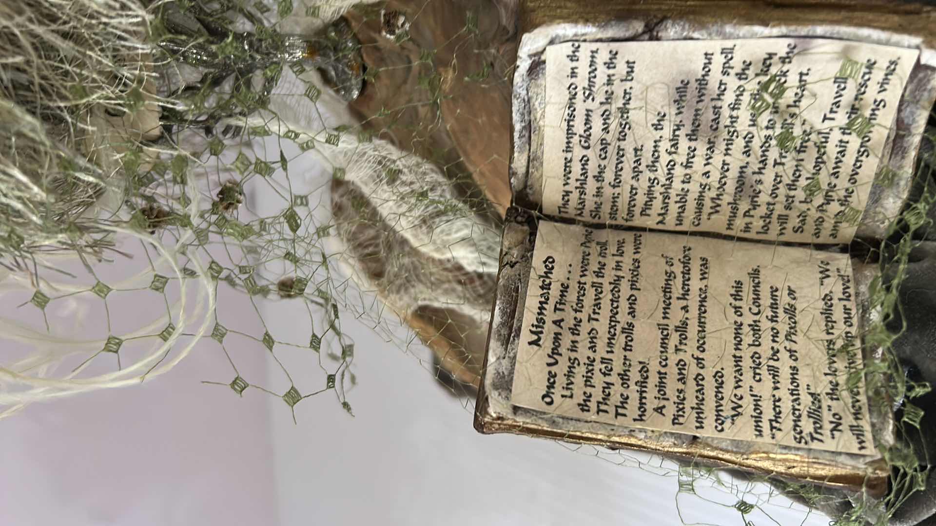 Photo 3 of GLOOM SHROOM COLLECTABLE