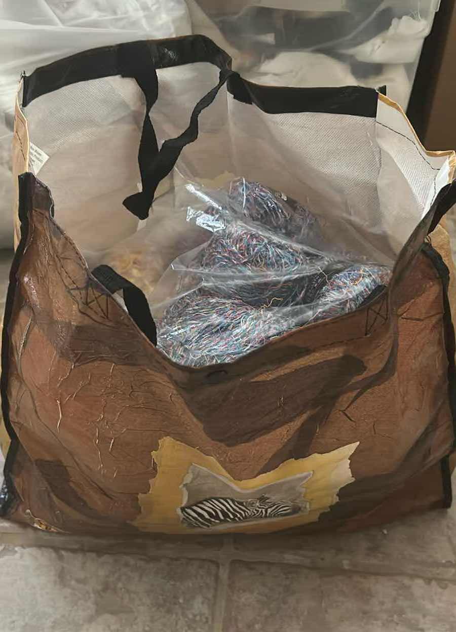 Photo 1 of CONTENTS OF BAG ASSORTED YARN