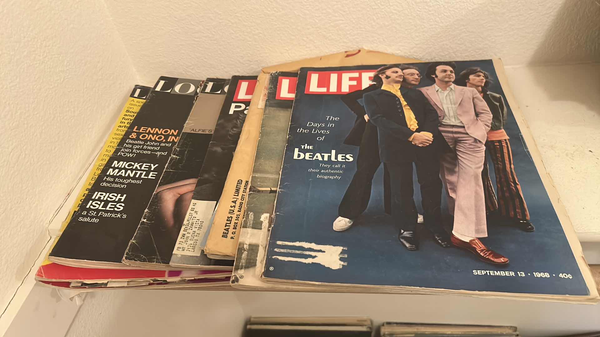 Photo 1 of ASSORTED OLD MAGAZINES LOOK LIFE POST