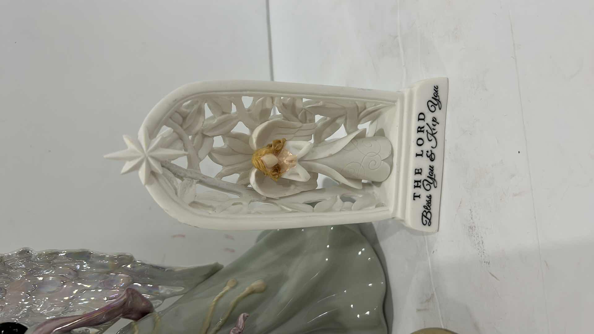 Photo 1 of 1 MUSIC BOX FIGURINE H10” AND 2 SMALL ANGELS