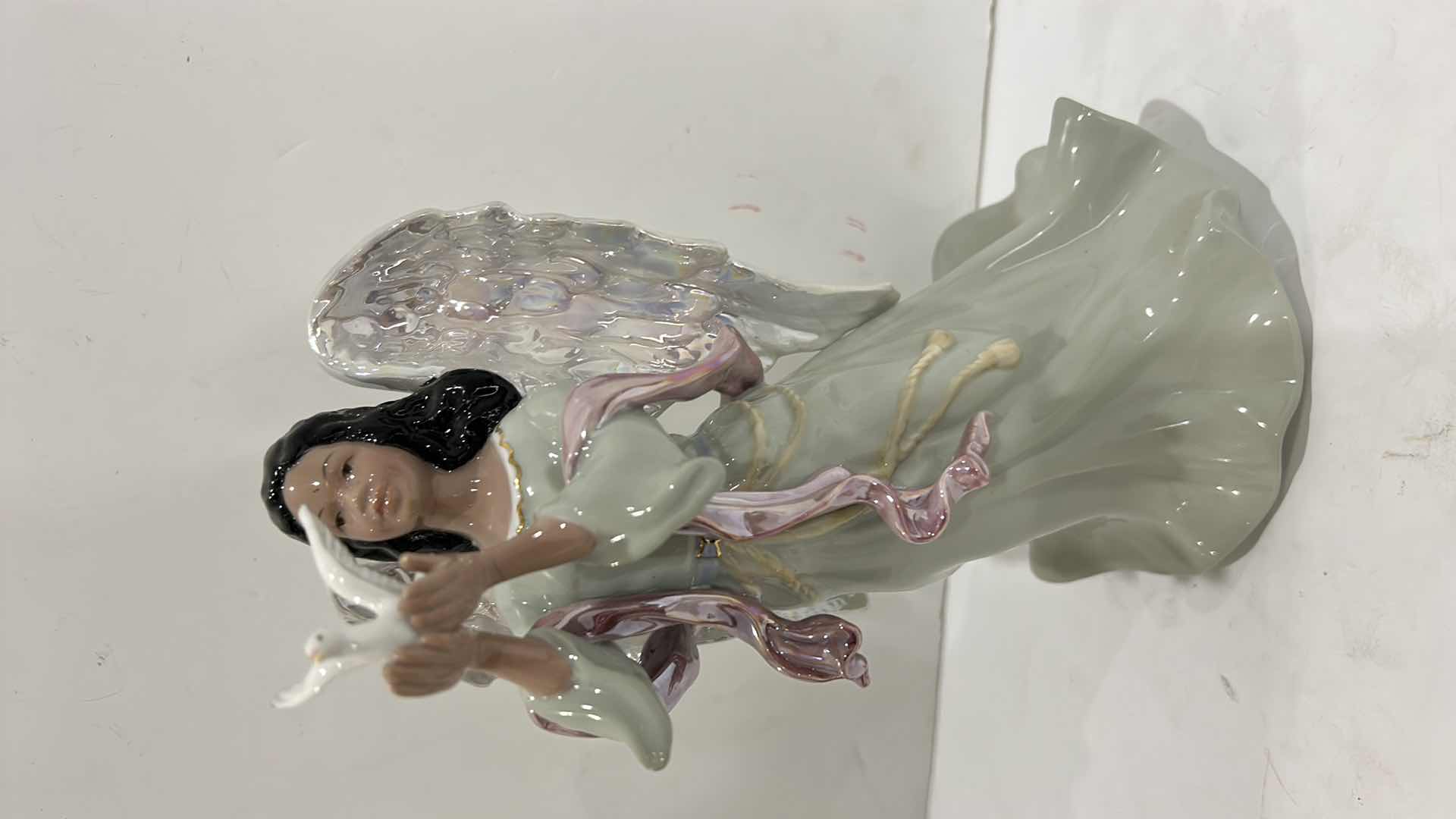 Photo 1 of 1 MUSIC BOX FIGURINE H10” AND 2 SMALL ANGELS