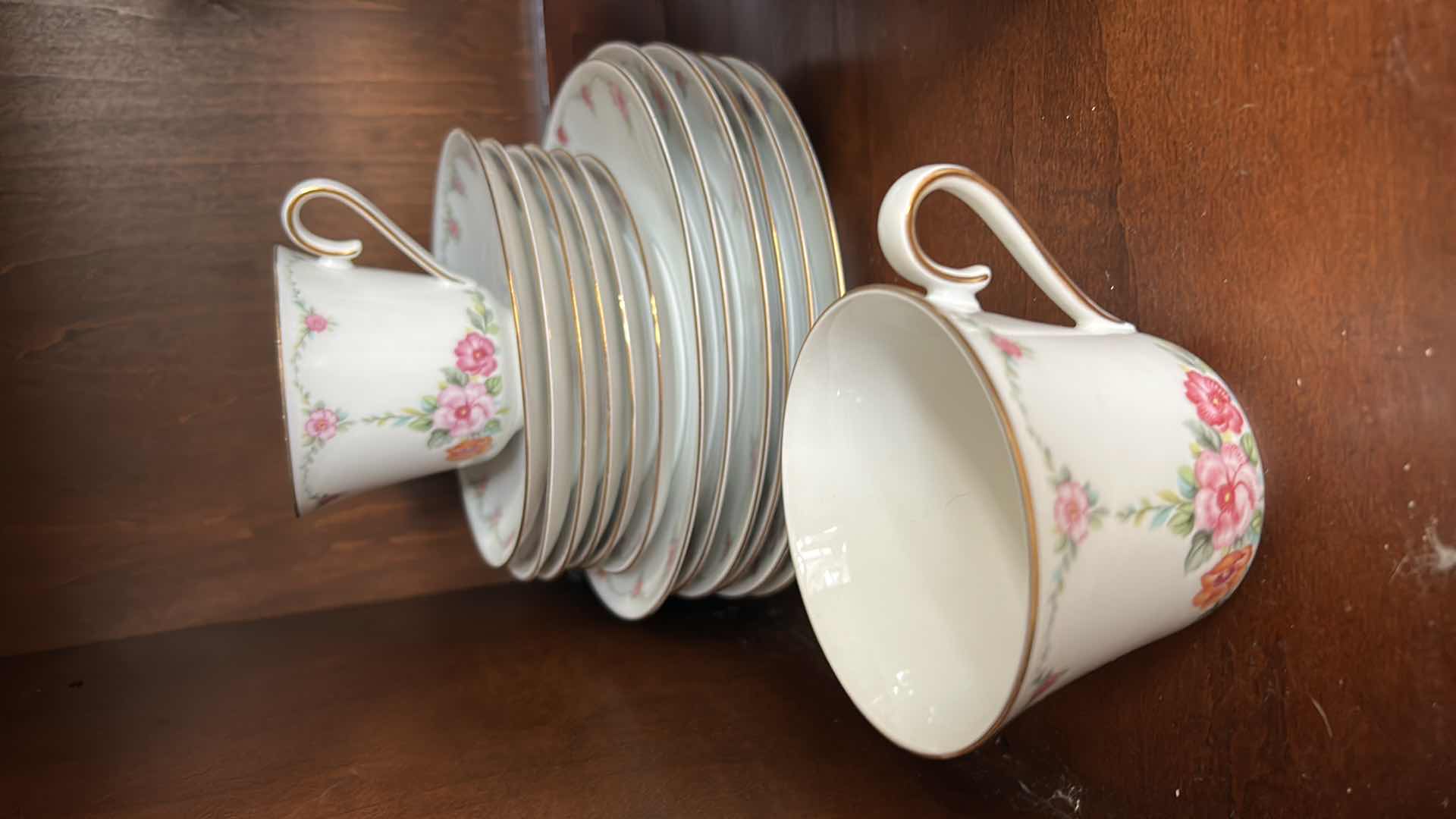 Photo 1 of 25 PIECE BAVARIA PORCELAIN CHINA ASSORTMENT