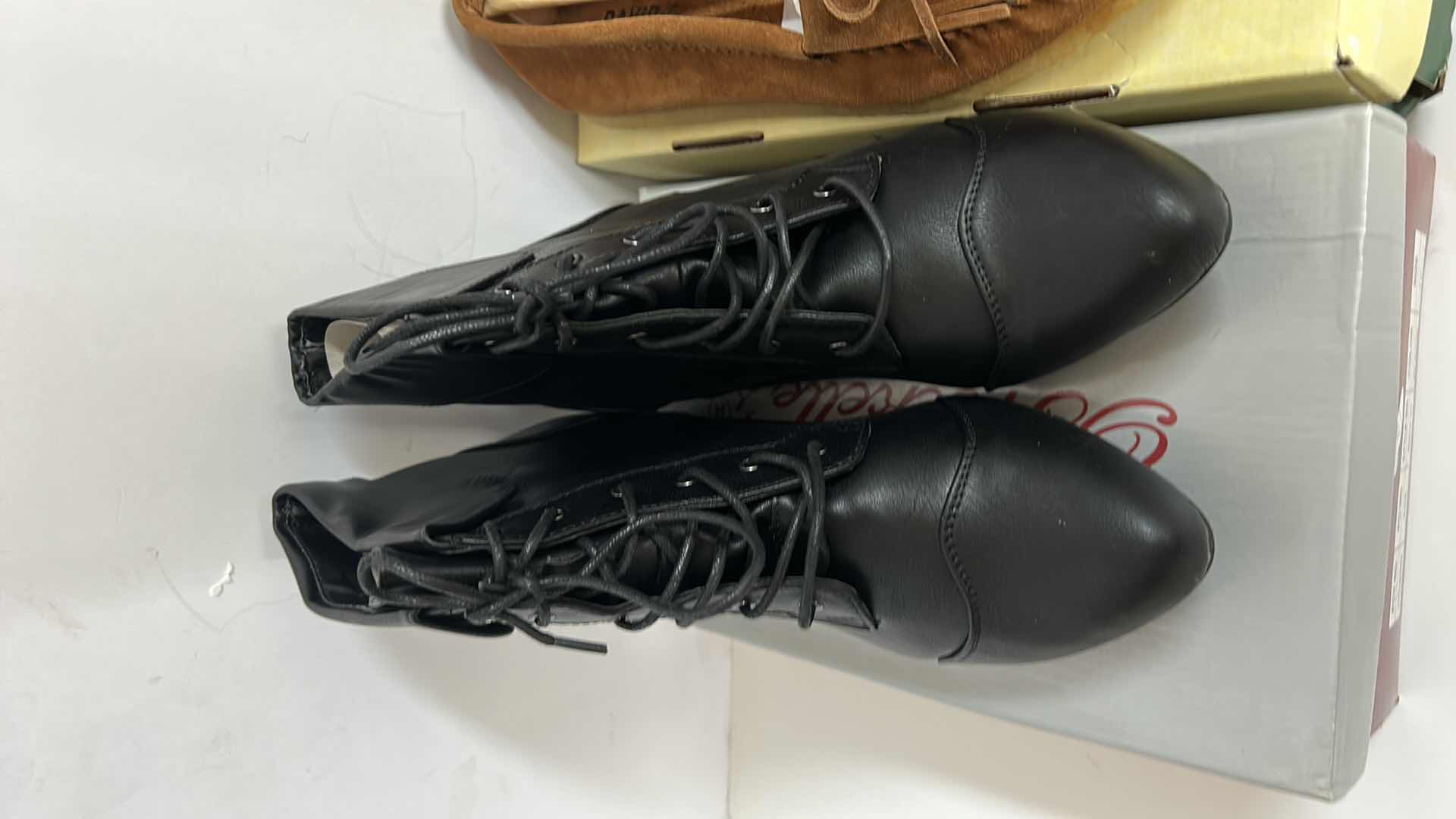 Photo 1 of 2 NEW PAIR OF LADIES SHOES SIZE 10