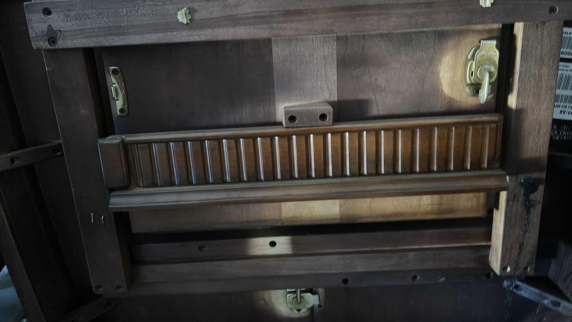 Photo 1 of ASHLEY FURNITURE WOOD BUTTERFLY LEAF DINING ROOM SET  TABLE AND 4 CHAIRS 37” x 56”