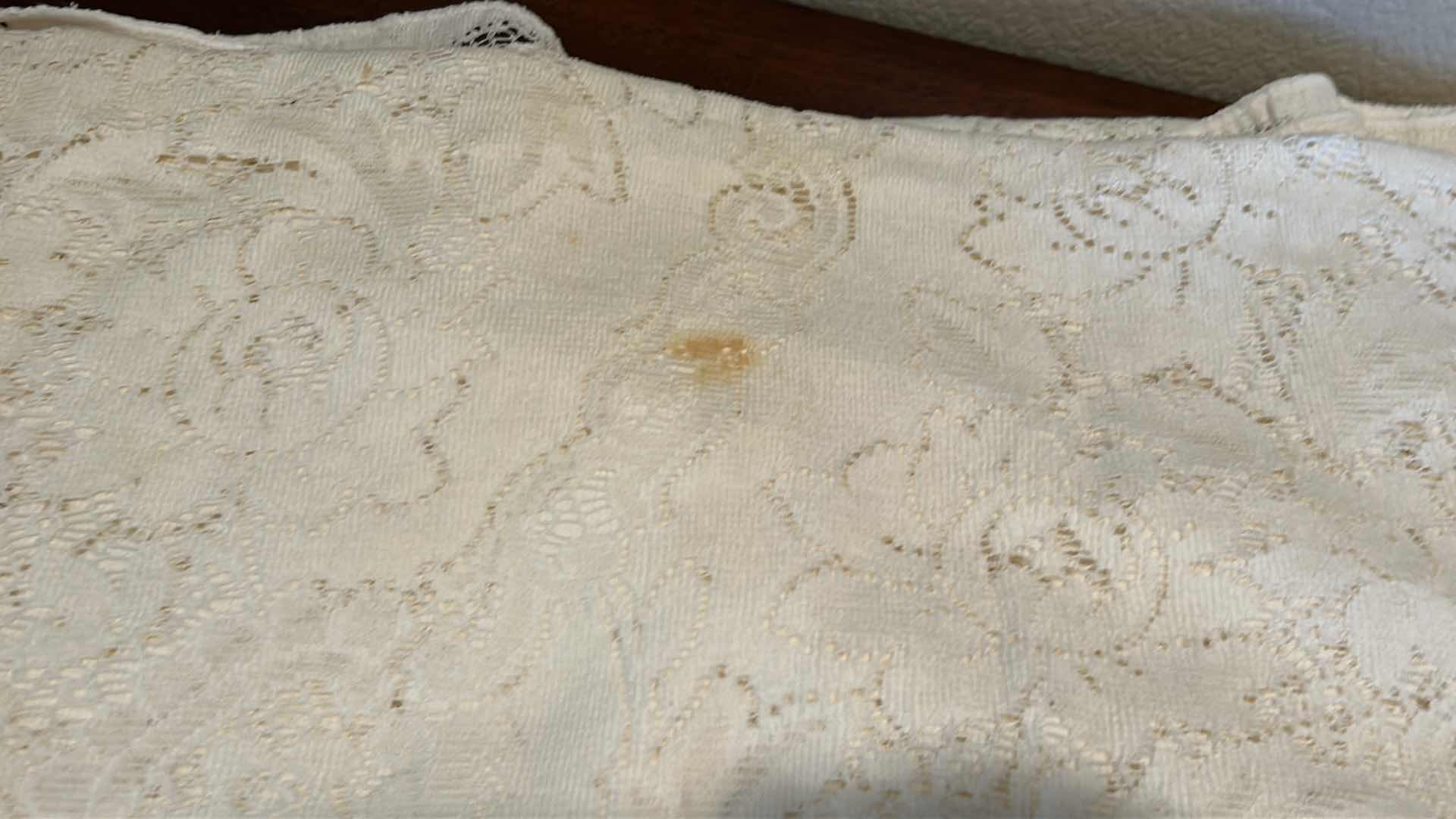 Photo 1 of 5 VINTAGE TABLE CLOTHS