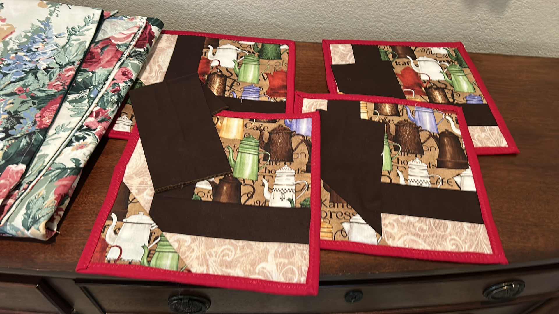 Photo 5 of LINEN ASSORTMENT