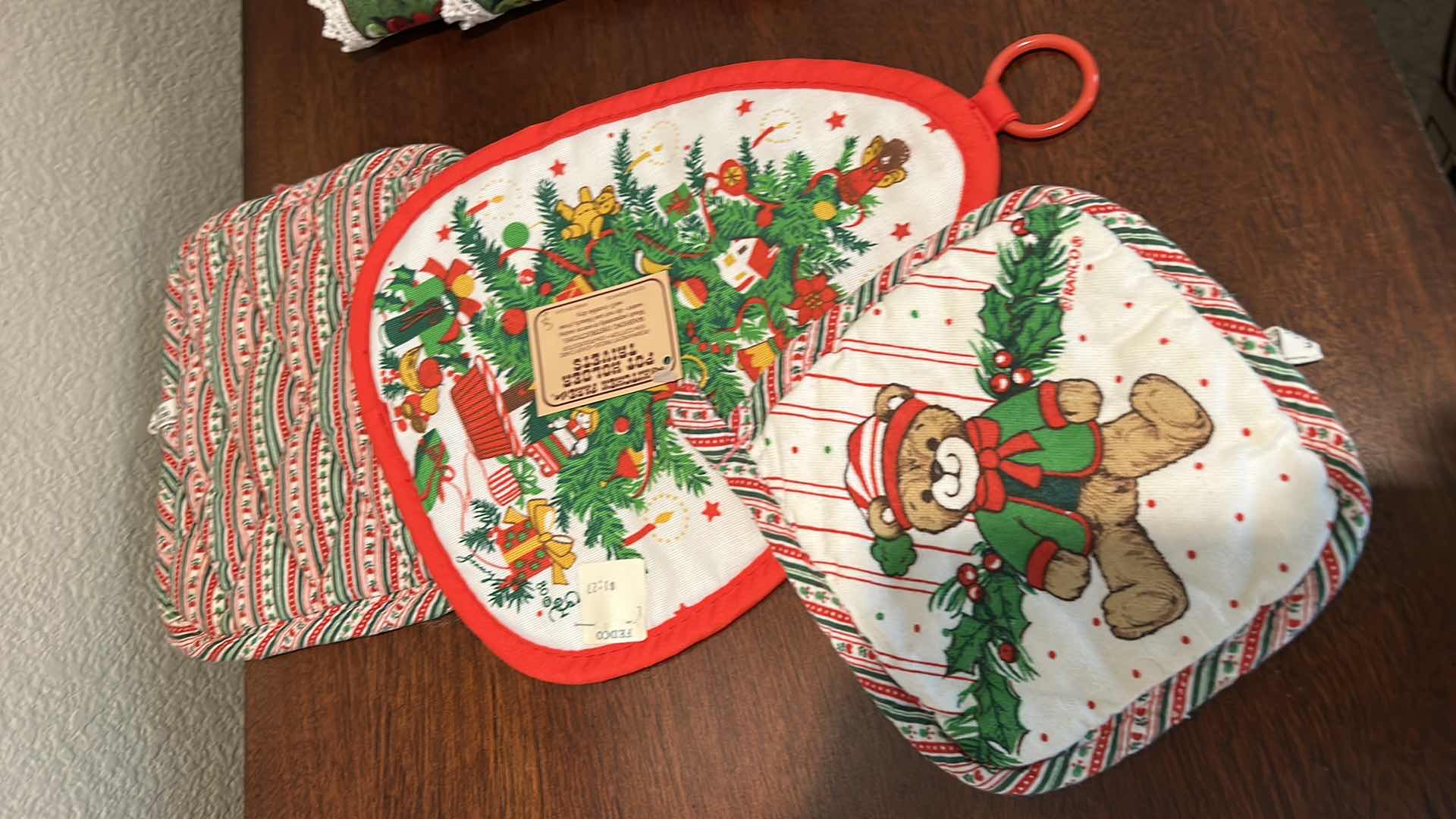 Photo 1 of CHRISTMAS LINENS