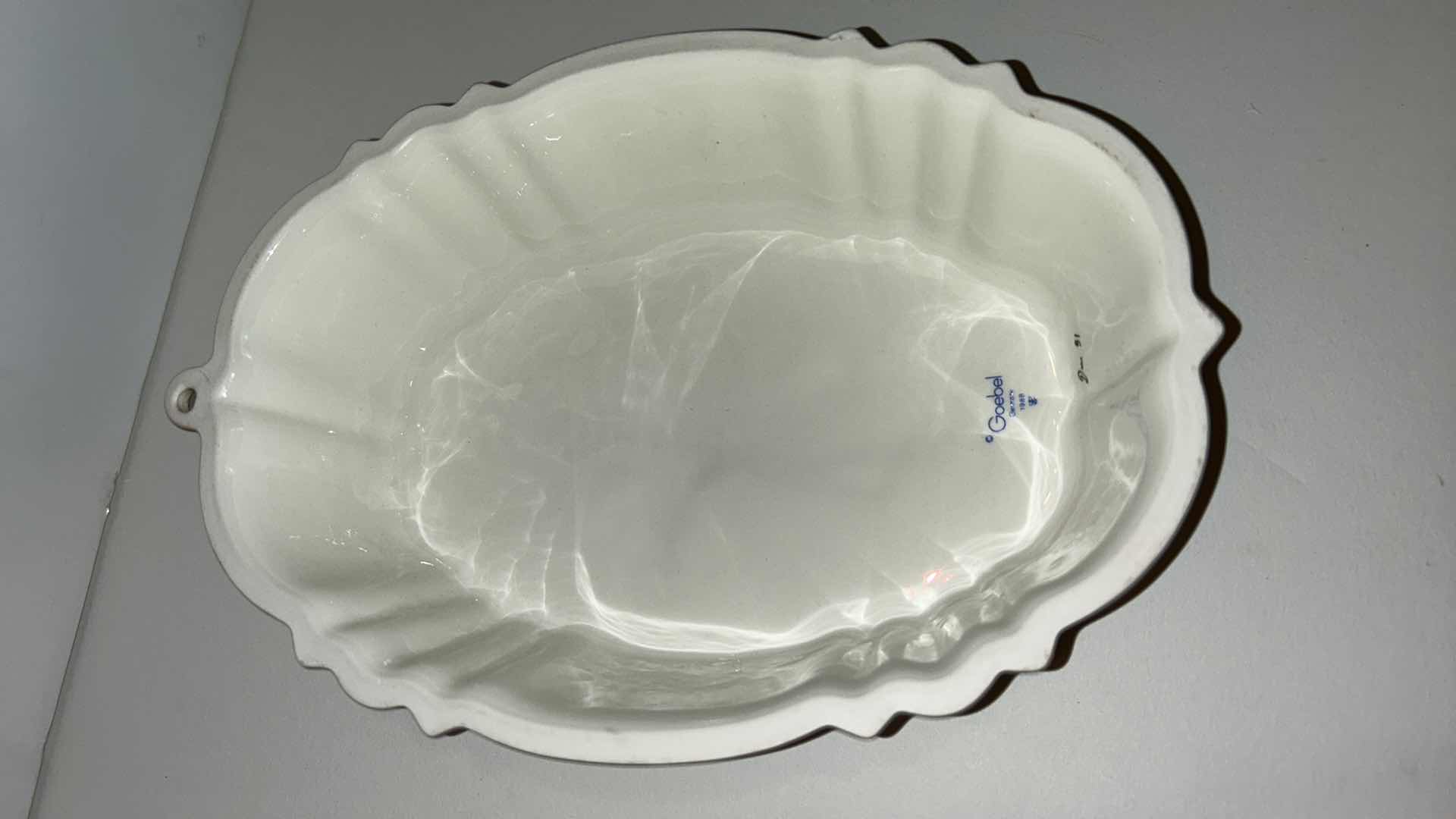 Photo 1 of M.J HÛMMEL / GOEBEL KUECHENFORM BAKING TIN WITH BOX